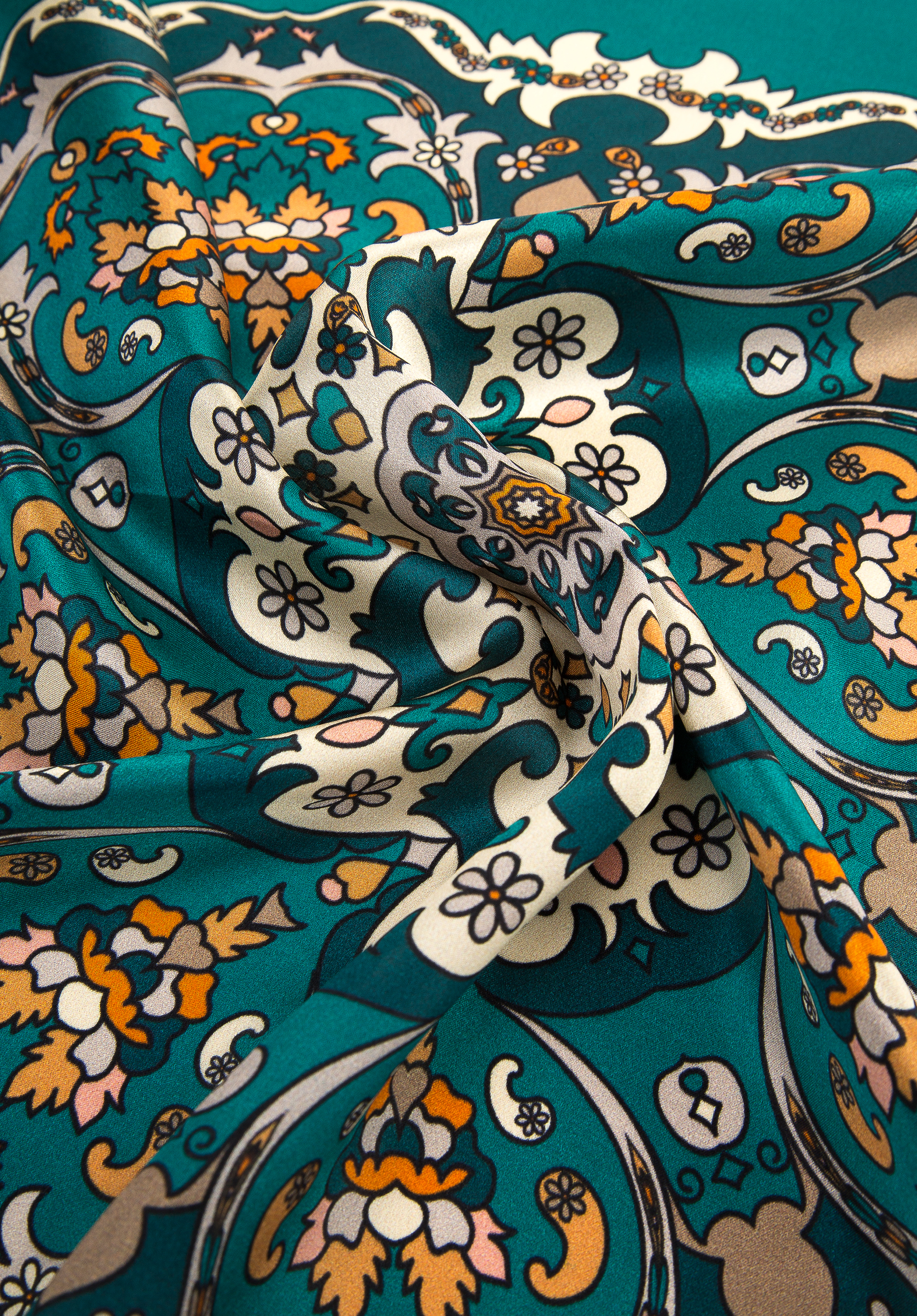 Damska chusta jedwabna we wzory duża