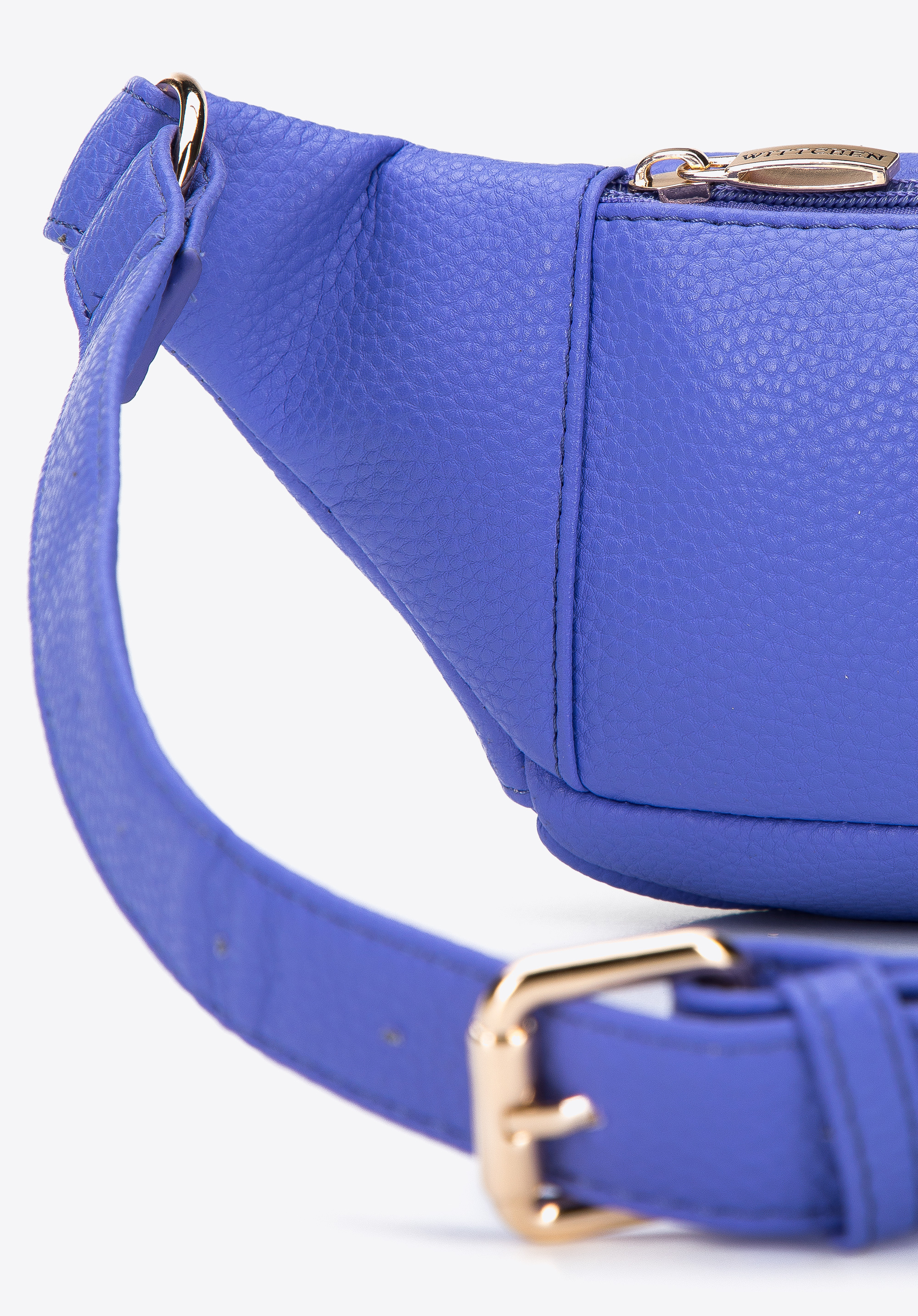 Damska torebka nerka z nitami