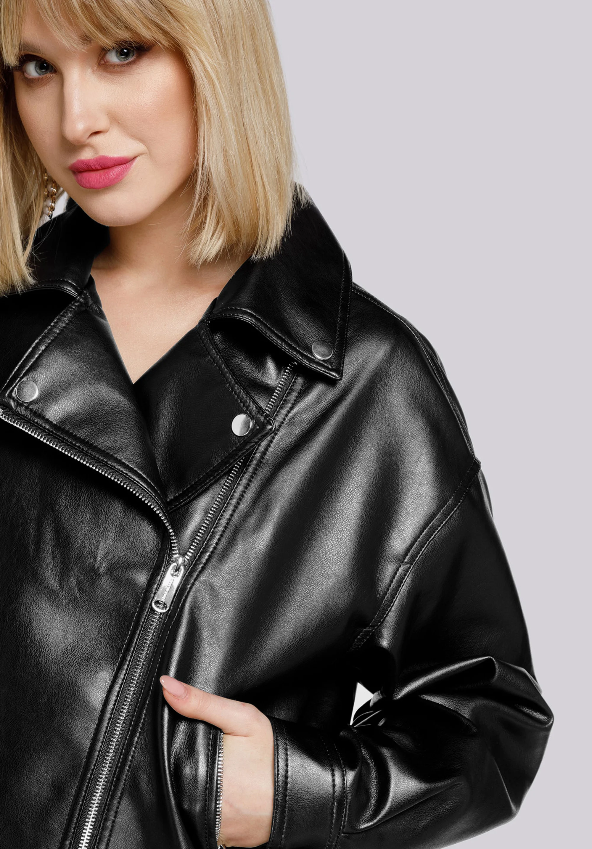 Damska ramoneska oversize z paskiem