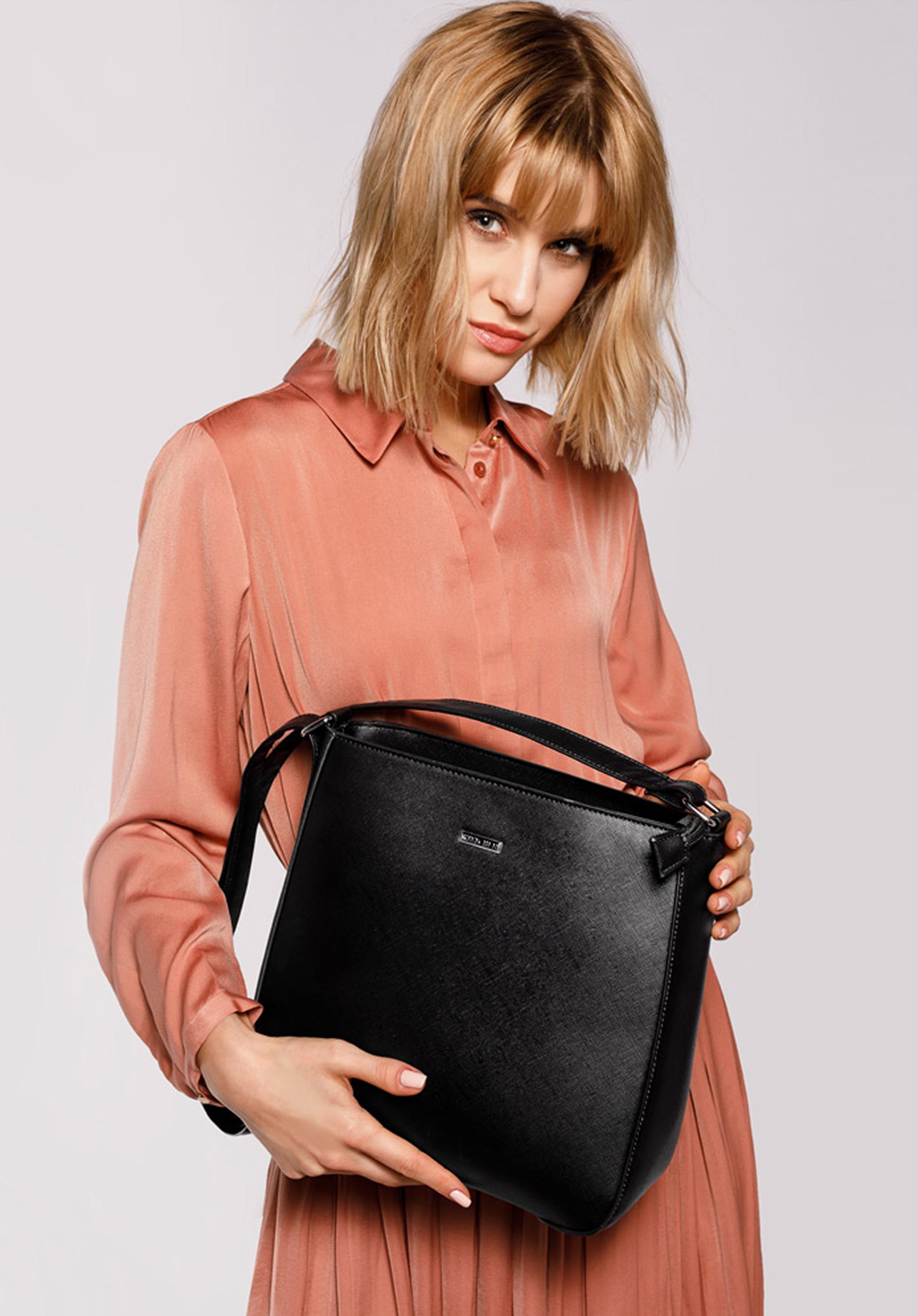 Damska listonoszka trapezowa