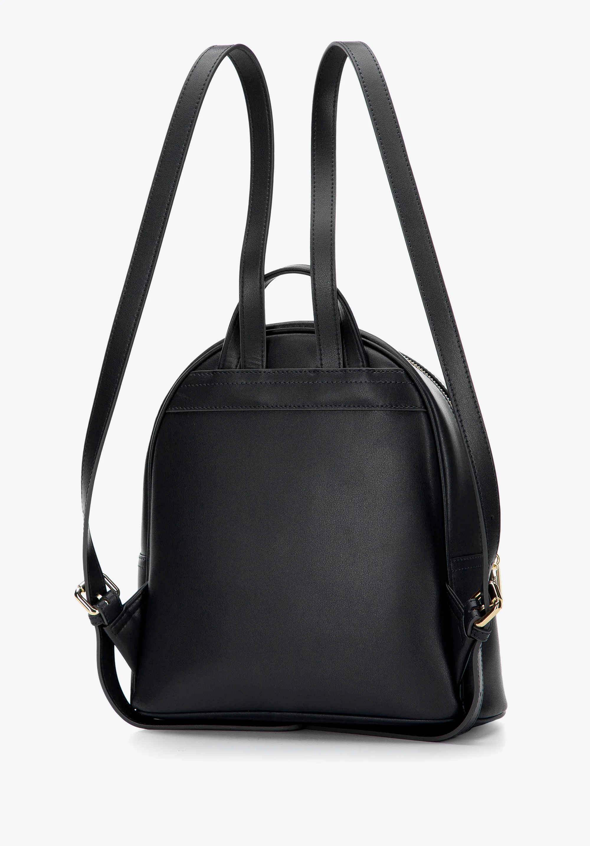 Damski plecak z pikowanej skóry z kieszenią z przodu