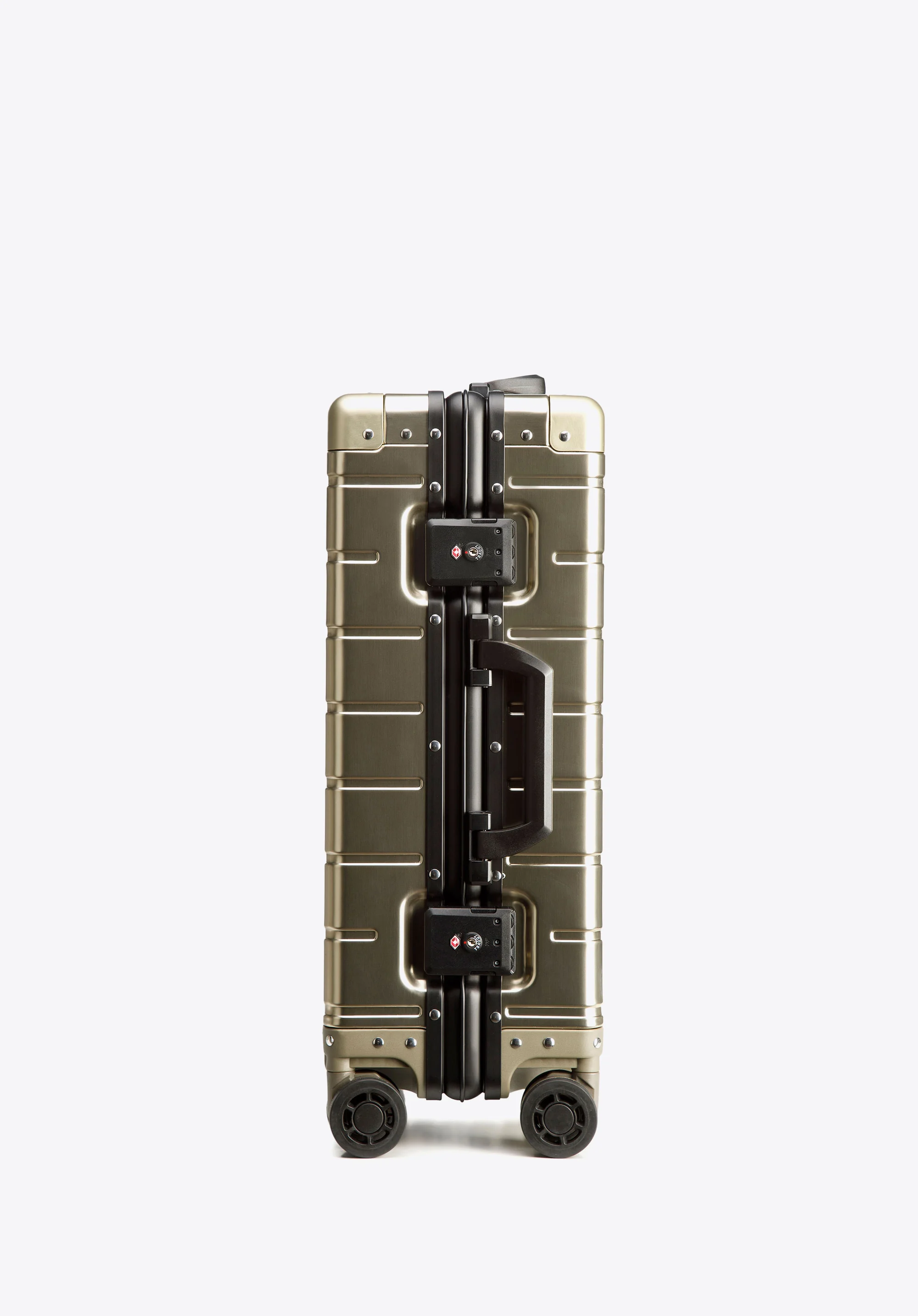 Walizka kabinowa z aluminium