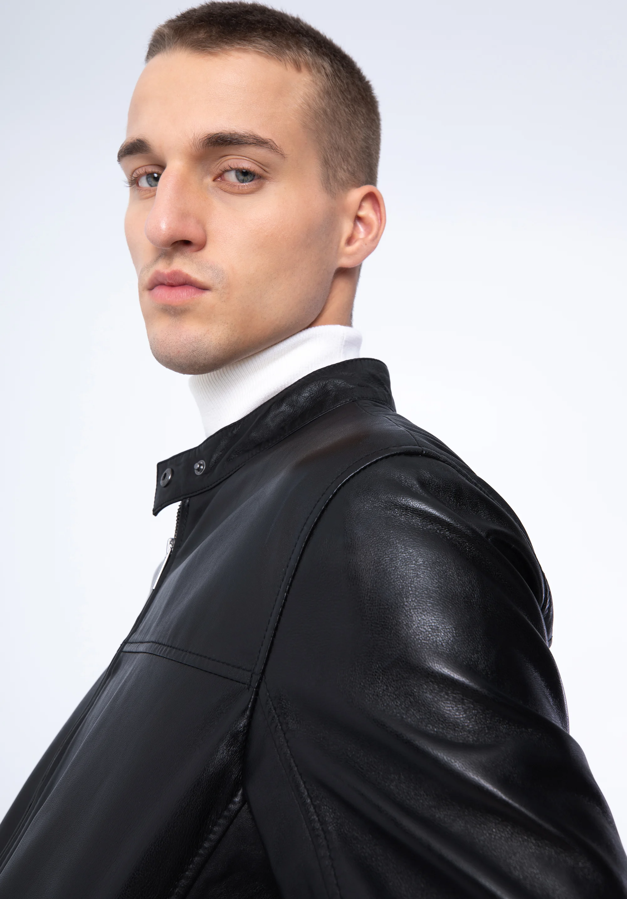 Męska kurtka ze skóry prosta