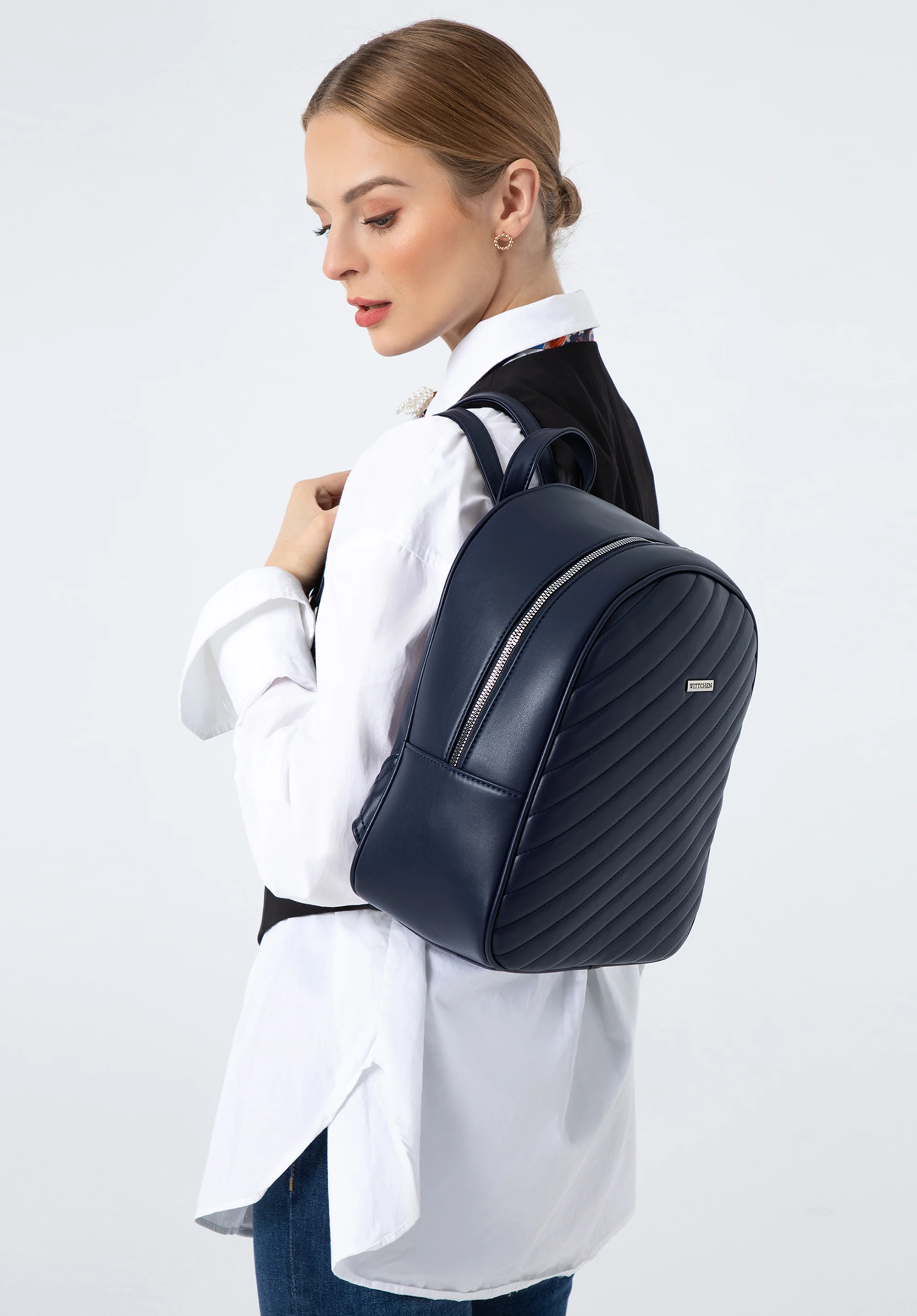 Damski plecak z ukośnie pikowanej skóry ekologicznej