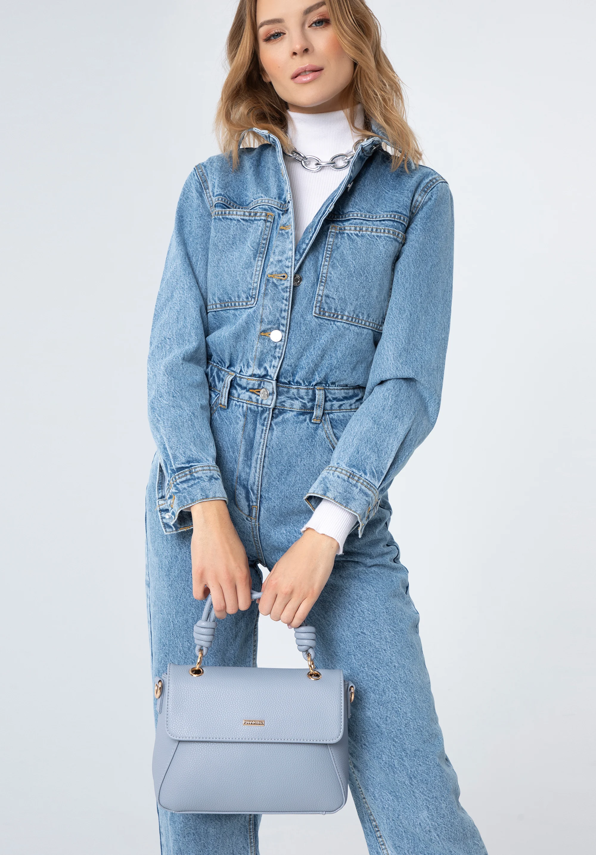 Torebka kuferek z ekoskóry z plecioną rączką