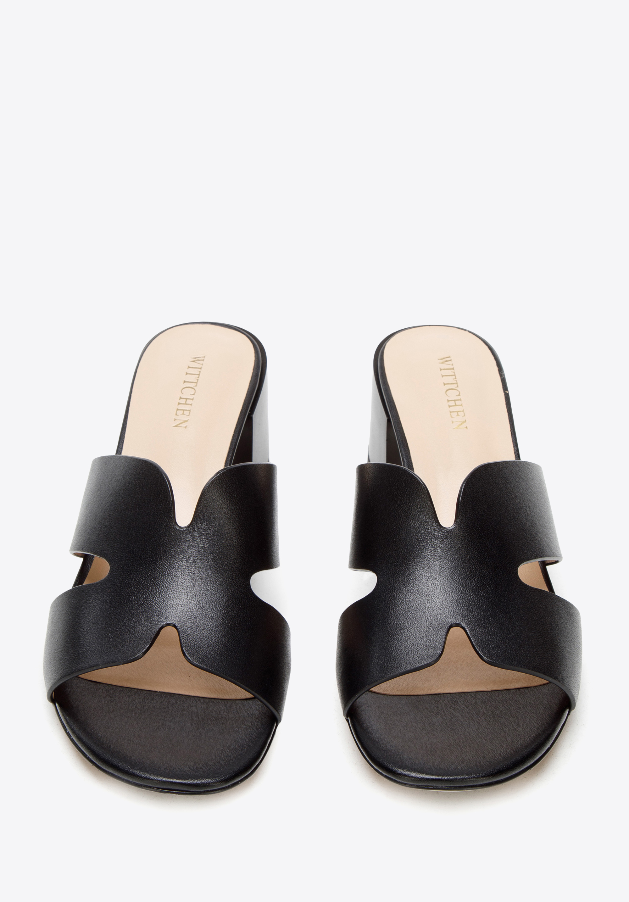 Damskie klapki skórzane proste na słupku