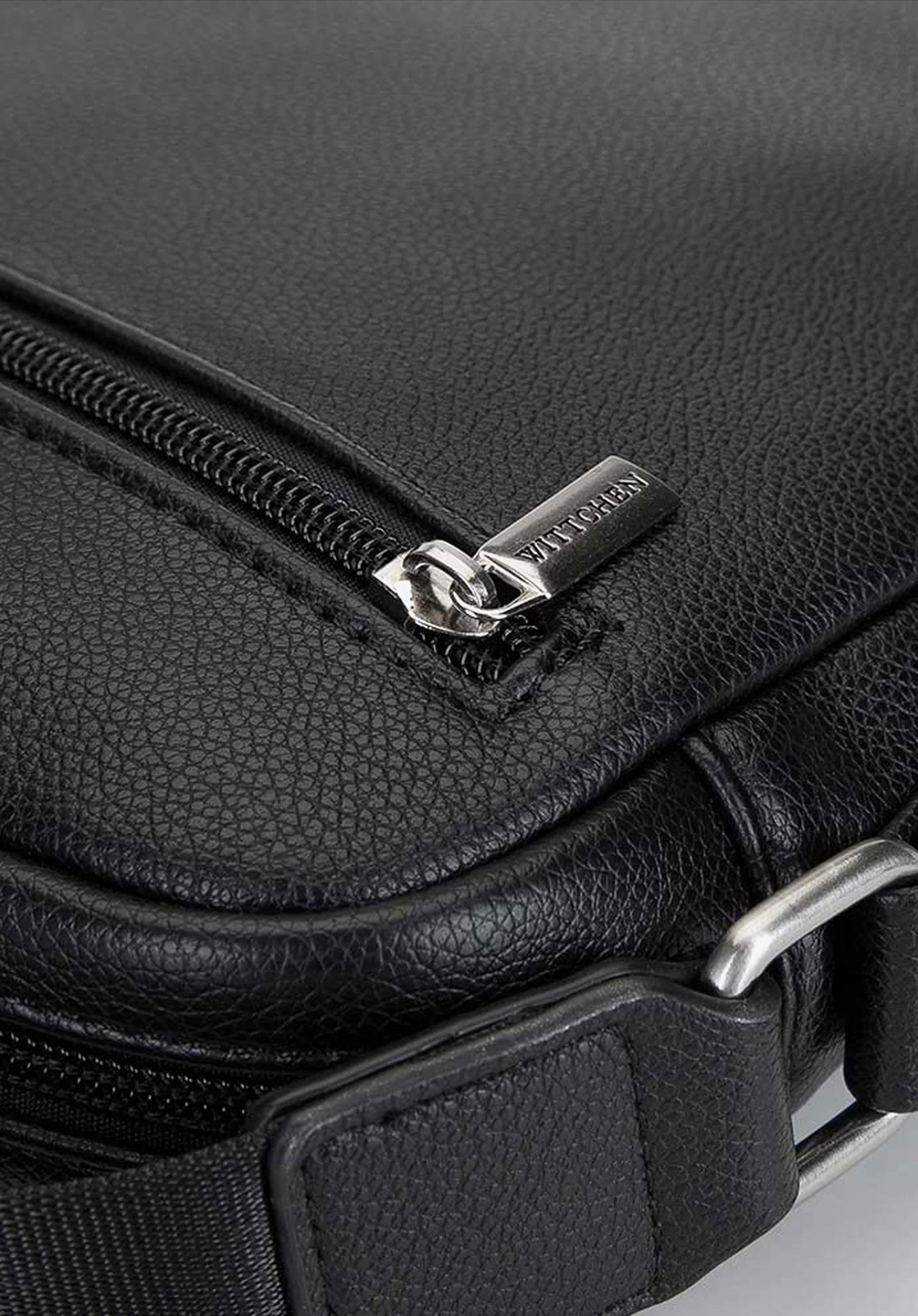 Męska listonoszka z kieszonką mała