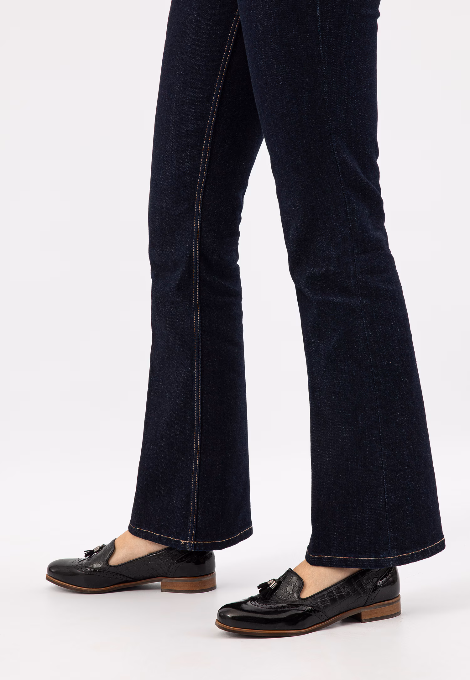 Ciemnobrązowe loafersy z łączonych skór