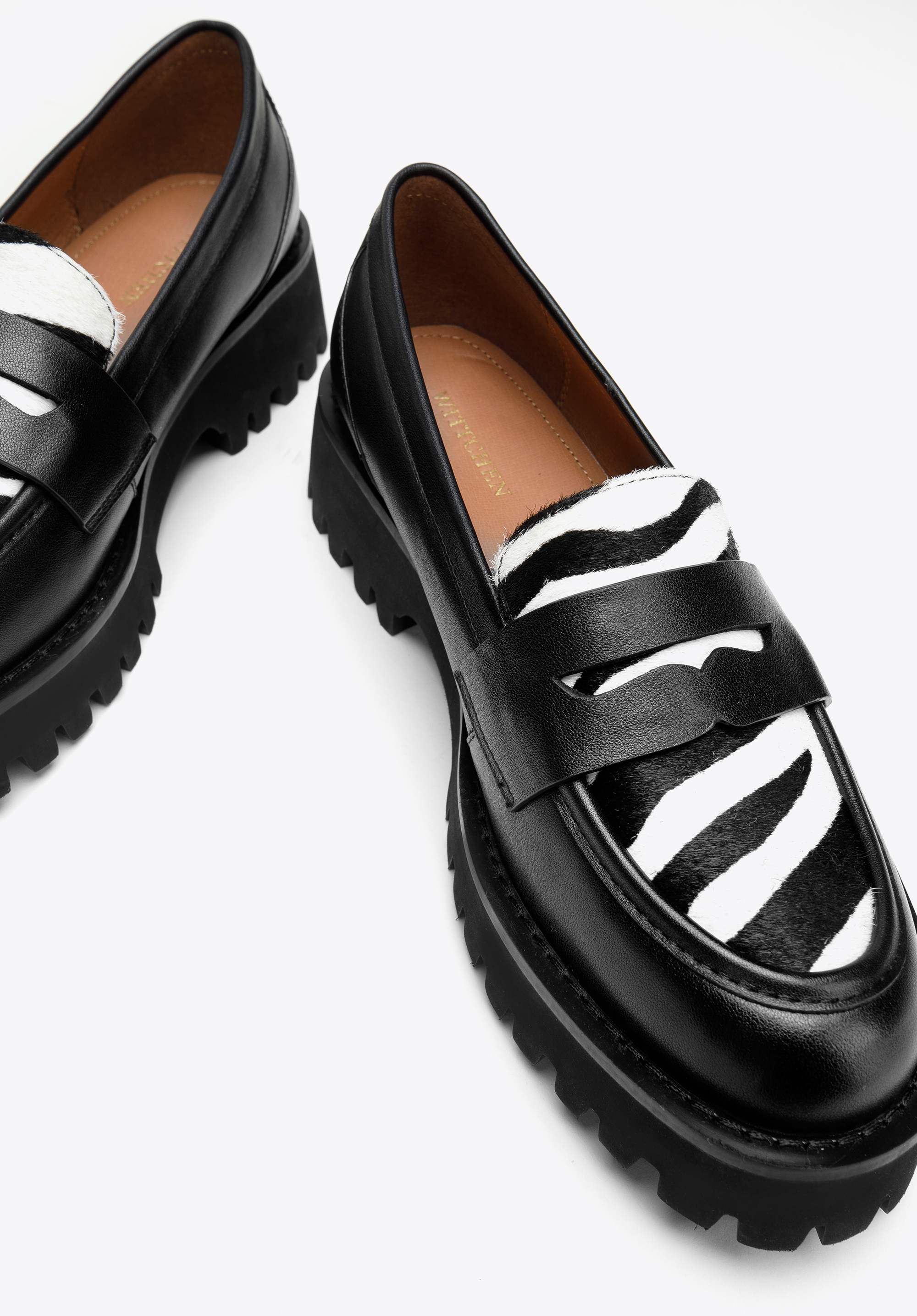 Damskie mokasyny skórzane w zwierzęcy wzór