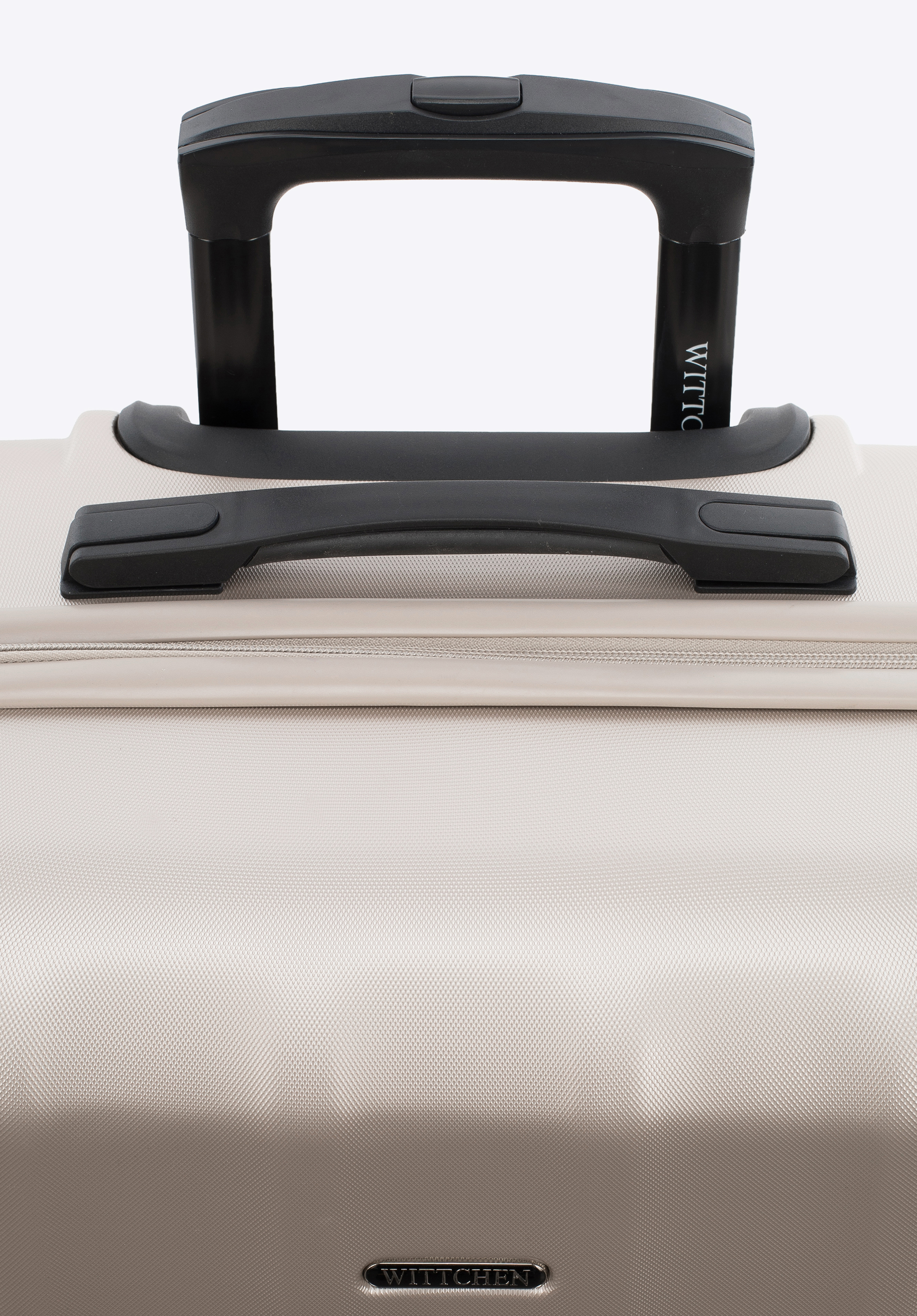 Walizka kabinowa z polikarbonu fakturowana