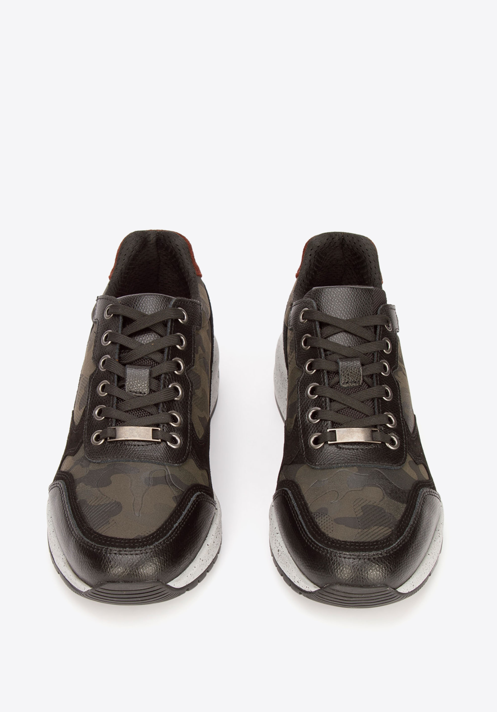 Męskie sneakersy ze skóry na grubej podeszwie