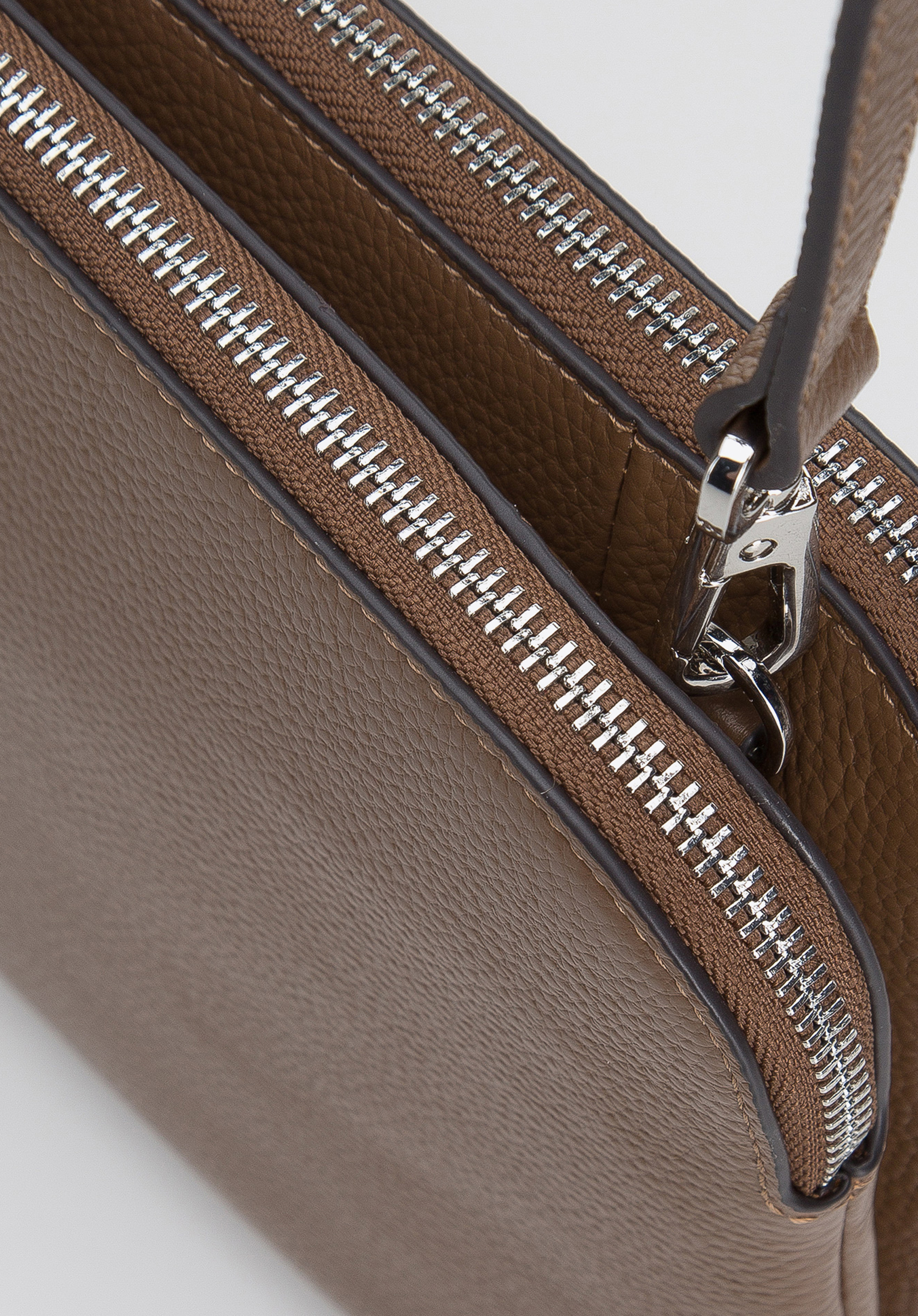 Damska listonoszka skórzana z dwiema komorami