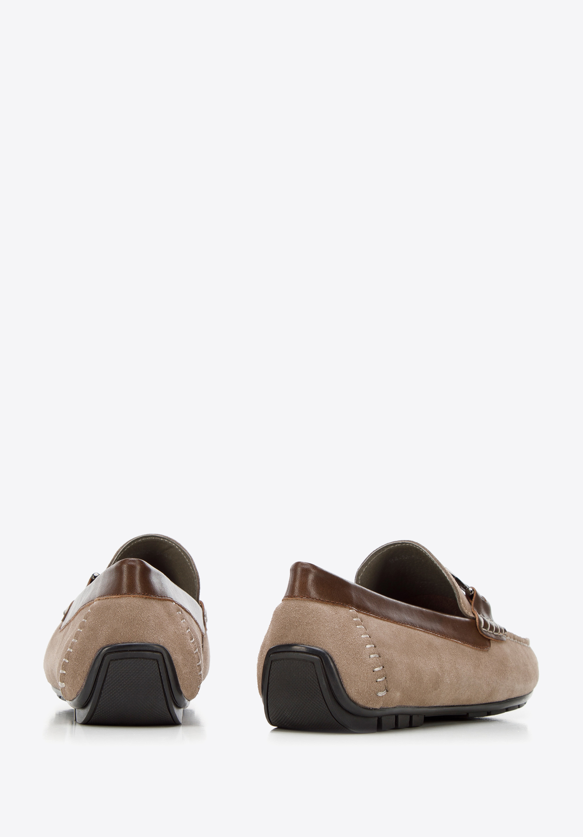 Męskie mokasyny zamszowe z ozdobną klamerką