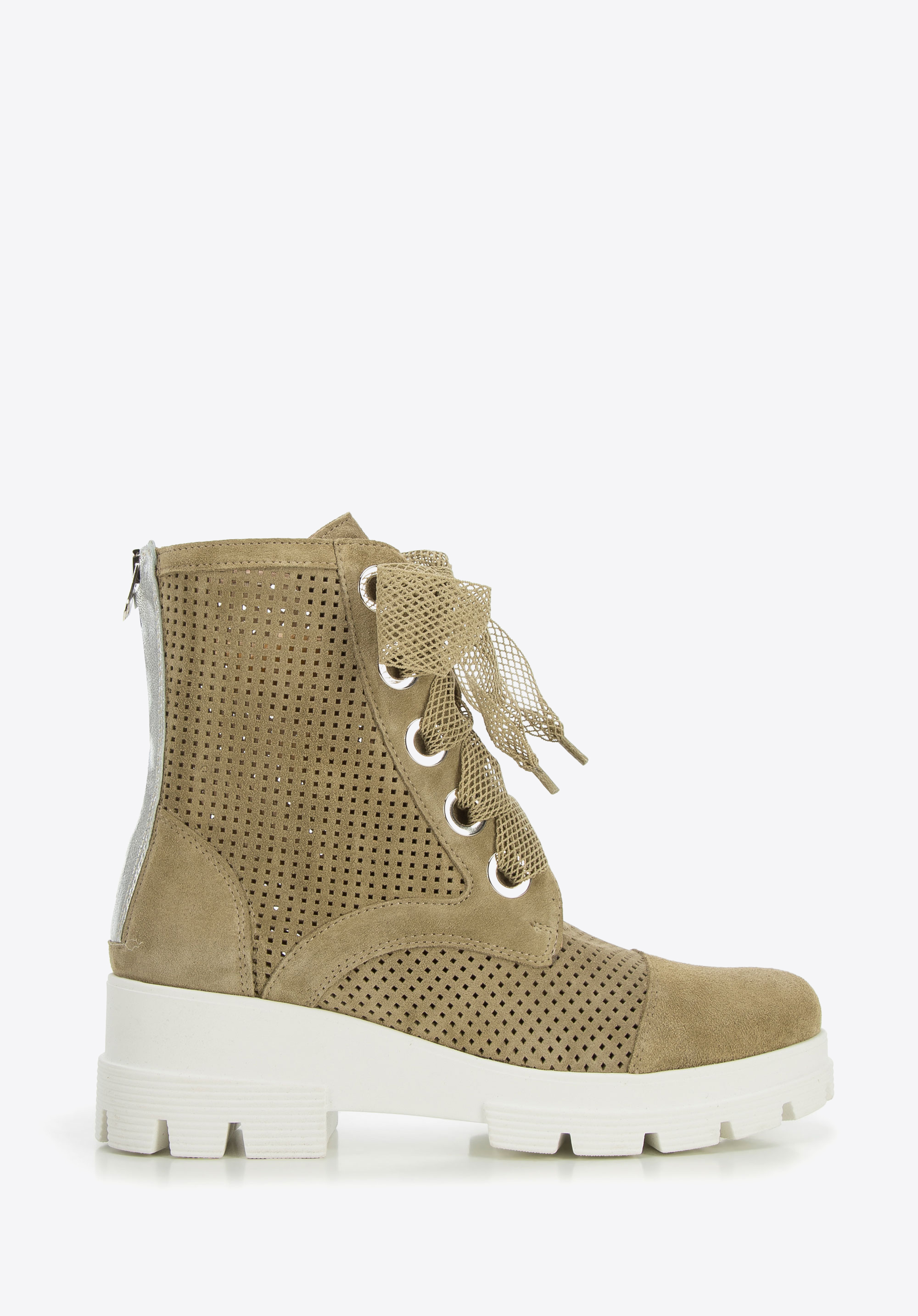 Damskie trapery z ażurowego zamszu