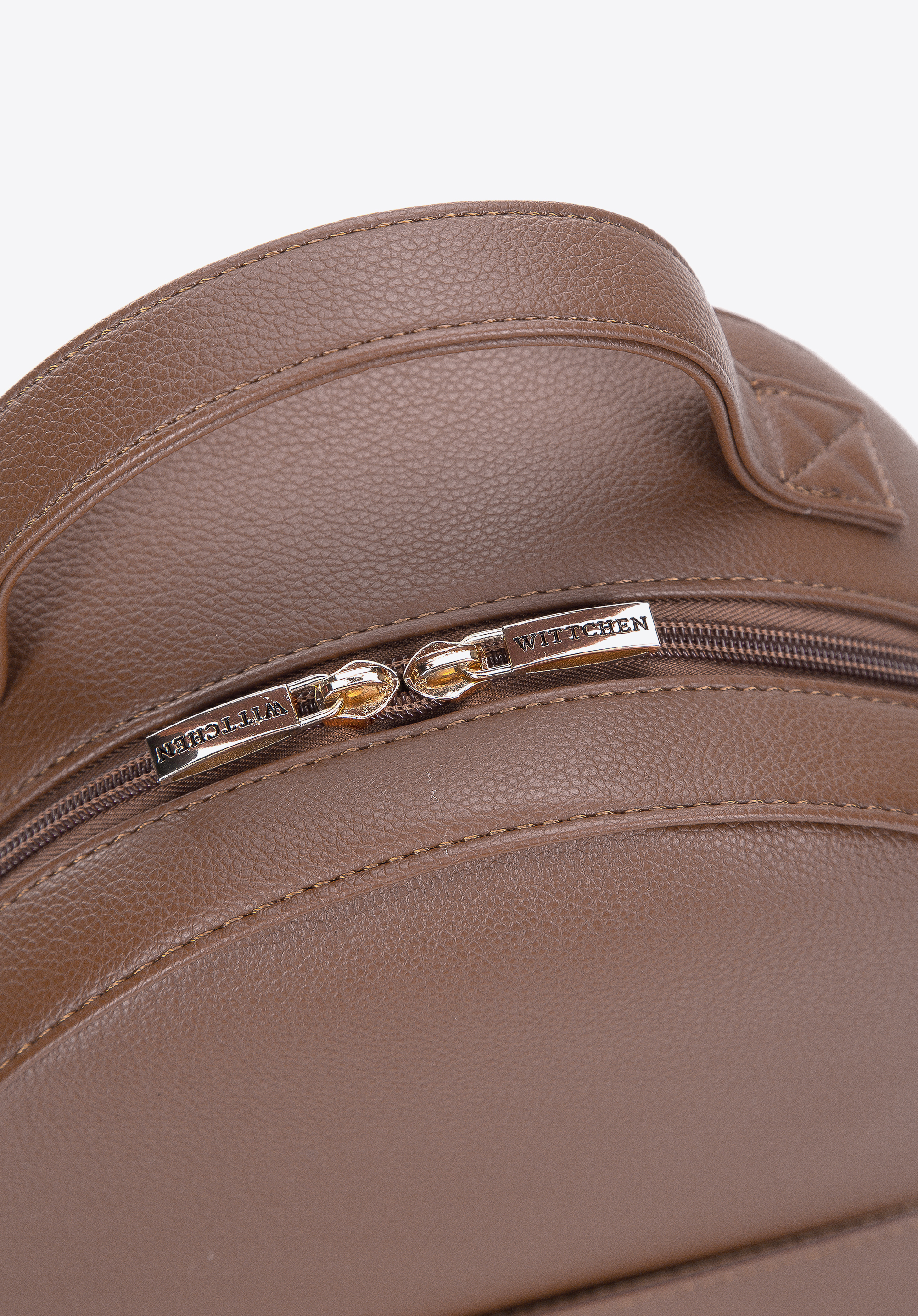 Damski plecak z ekoskóry zaokrąglony mały