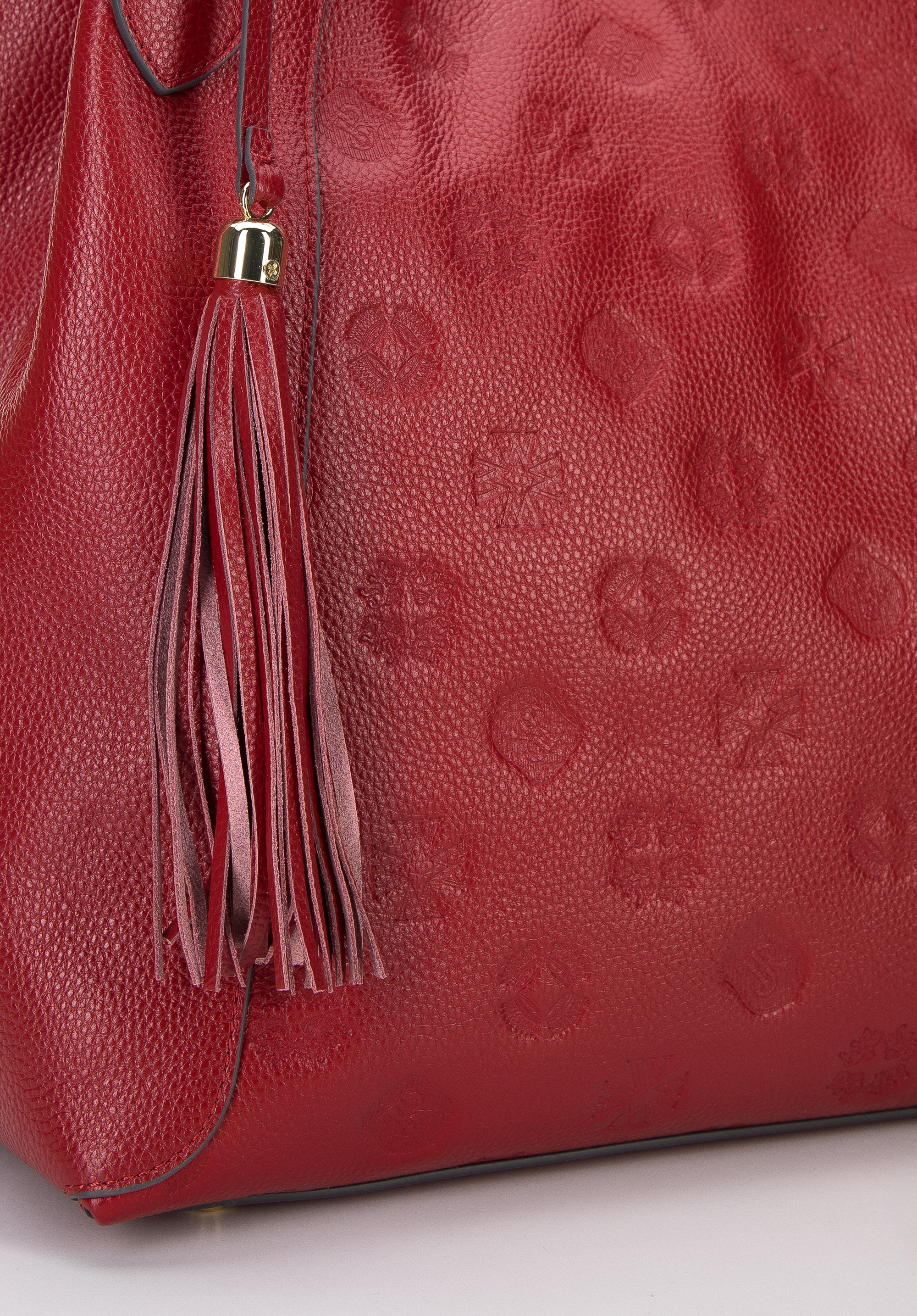 Torebka worek ze skóry w monogram z chwostem