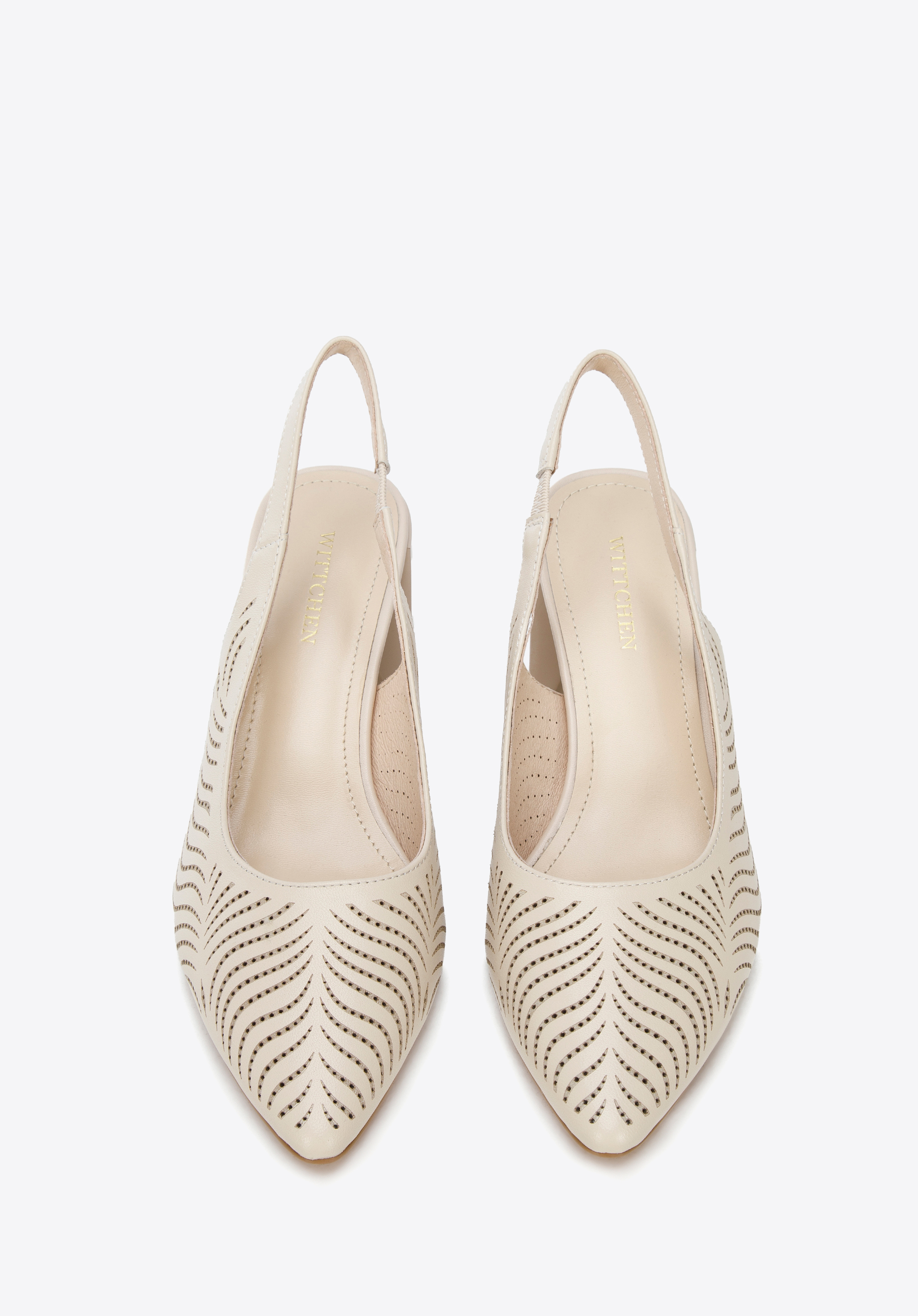 Czółenka z ażurowej skóry