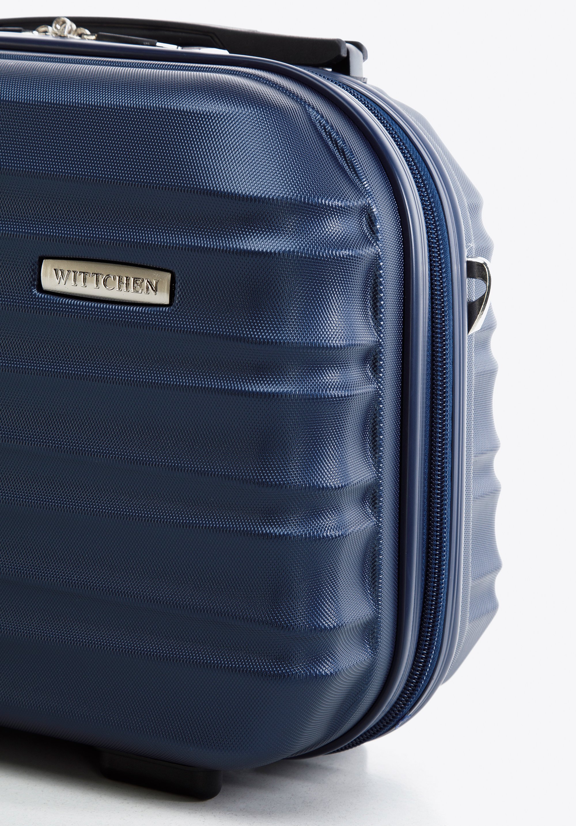 Duża walizka z ABS-u z żebrowaniem