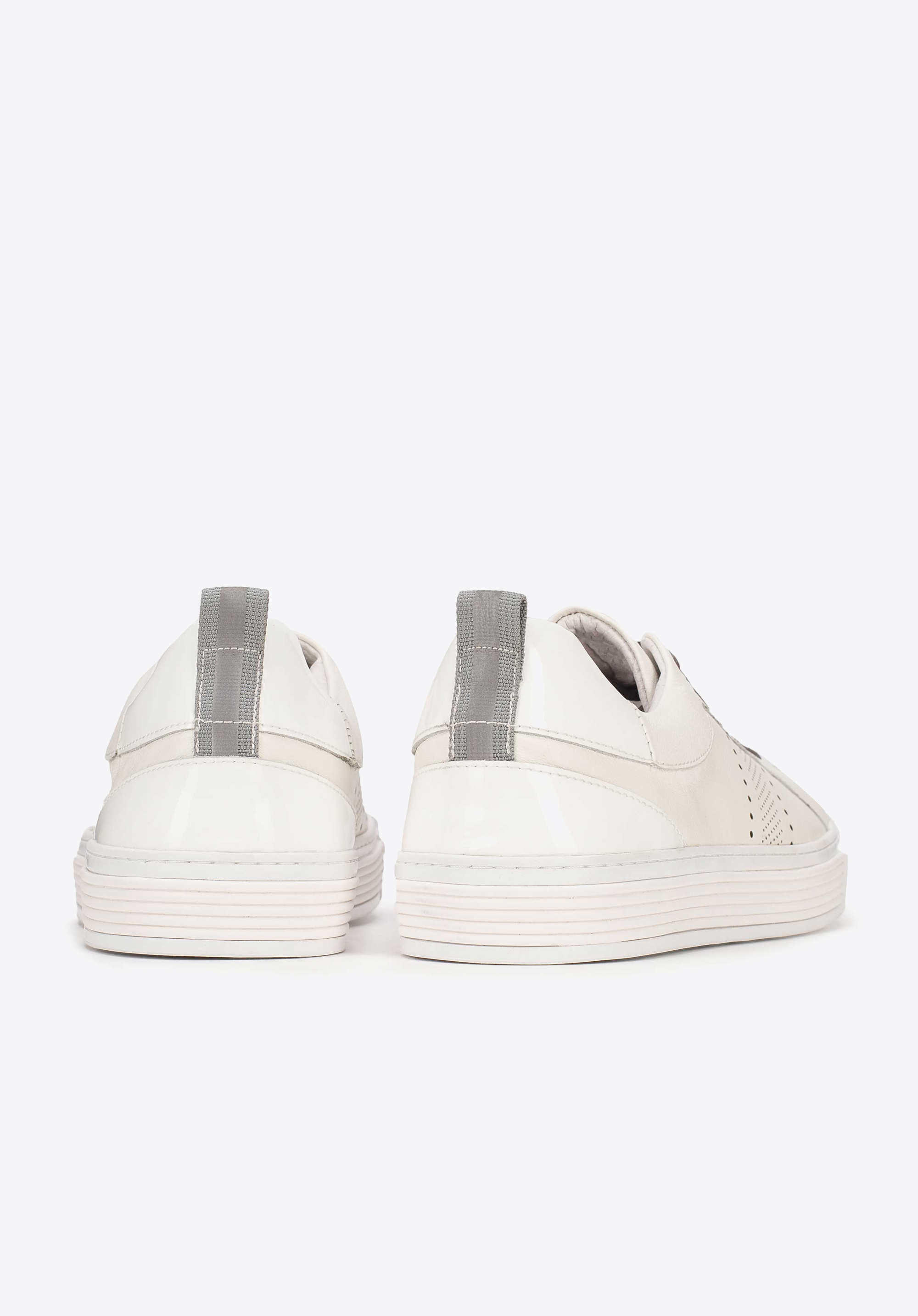 Męskie sneakersy skórzane z lakierowaną wstawką