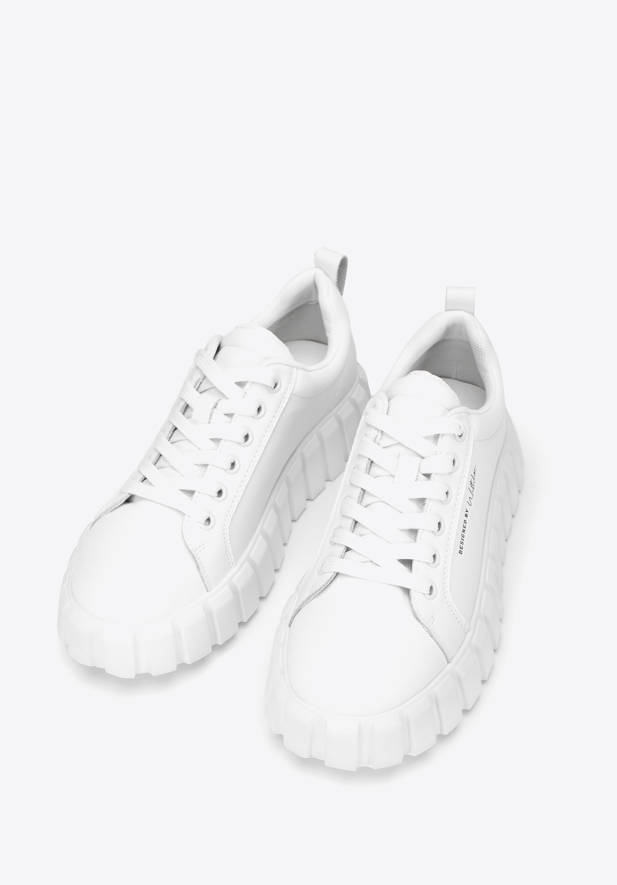 Damskie sneakersy skórzane na grubej platformie