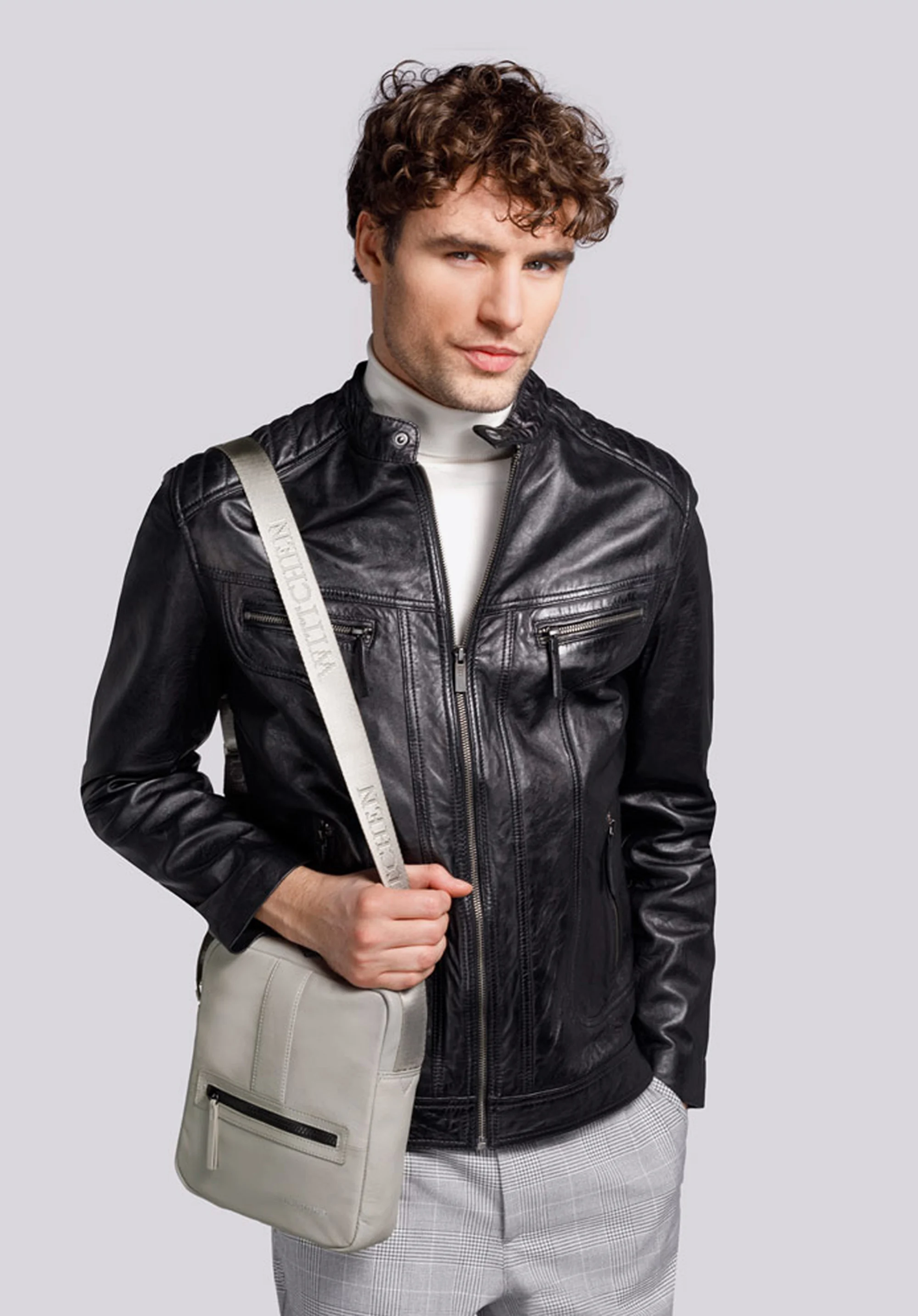 Męska listonoszka skórzana stębnowana mała