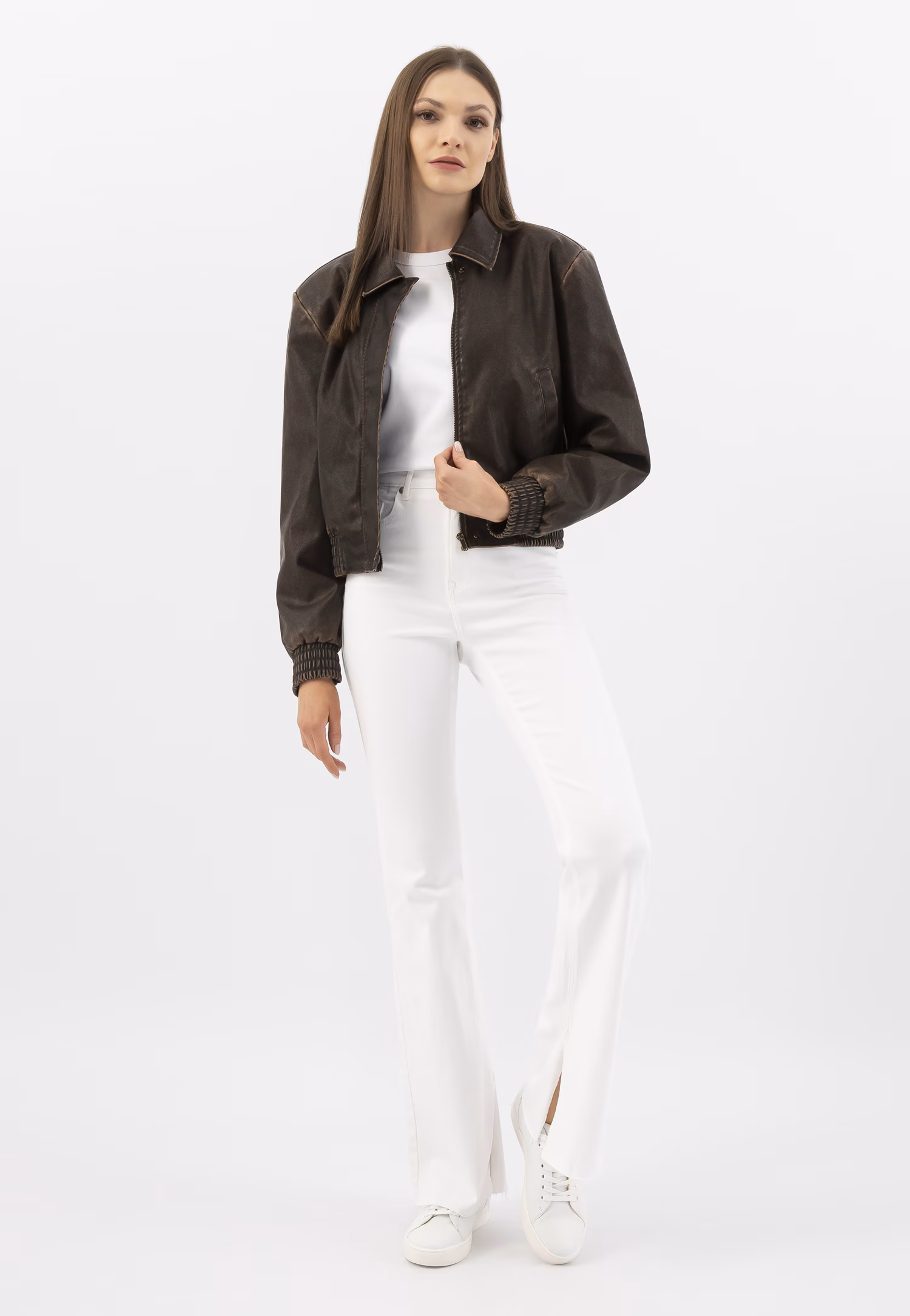 Białe trampki damskie ze skóry licowej