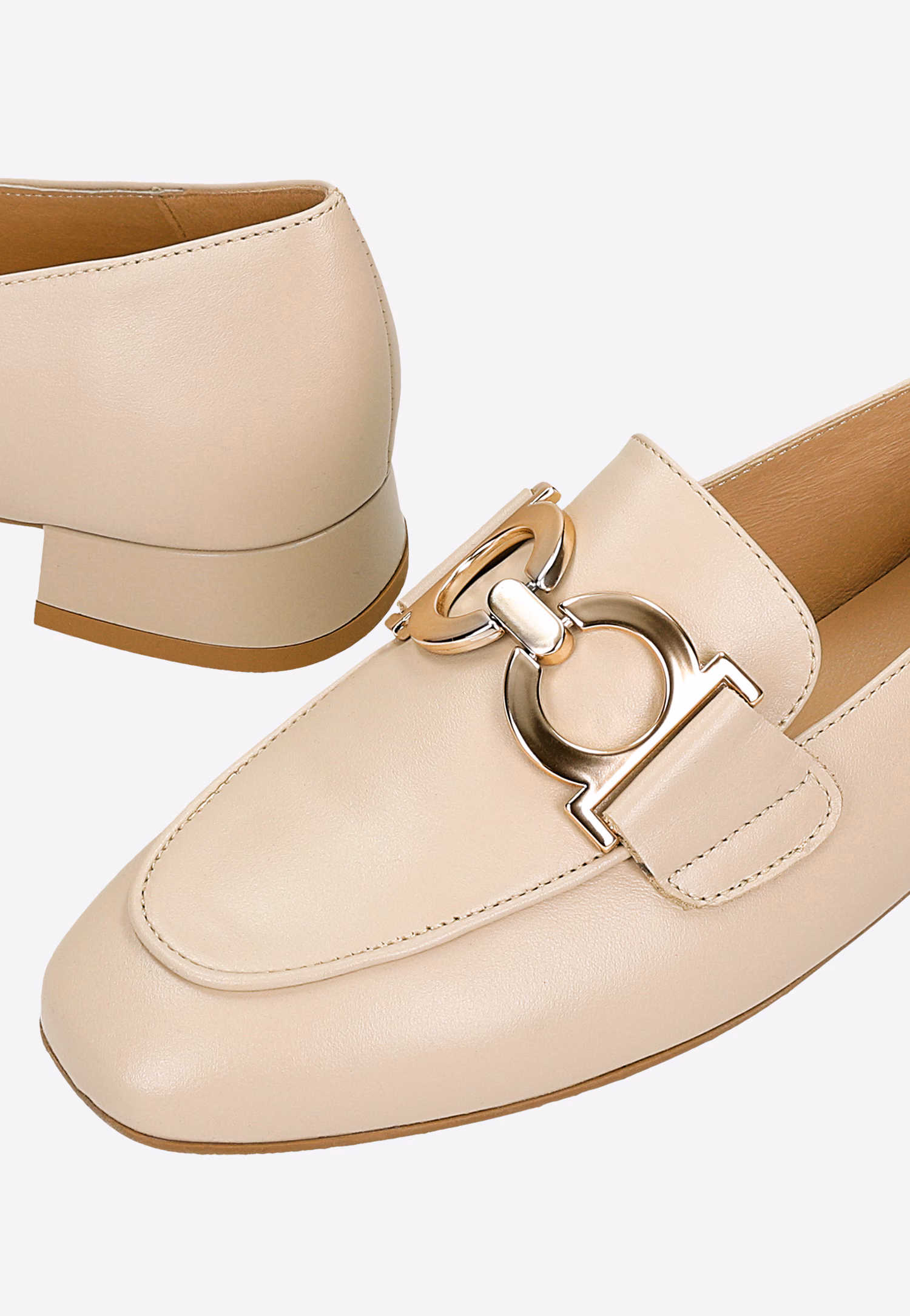 Brązowe wsuwane półbuty na obcasie