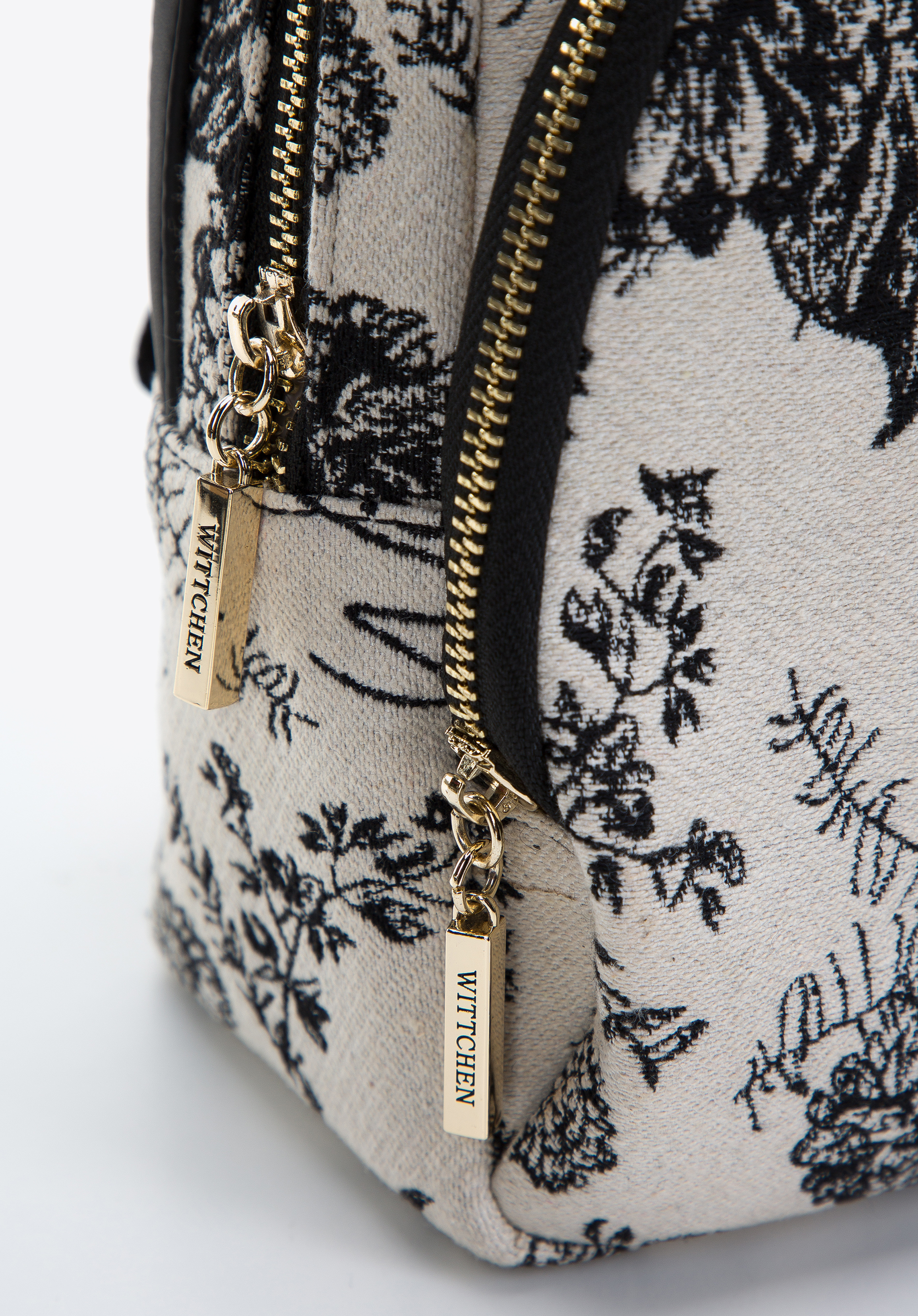 Damski plecak wzorzysty mały