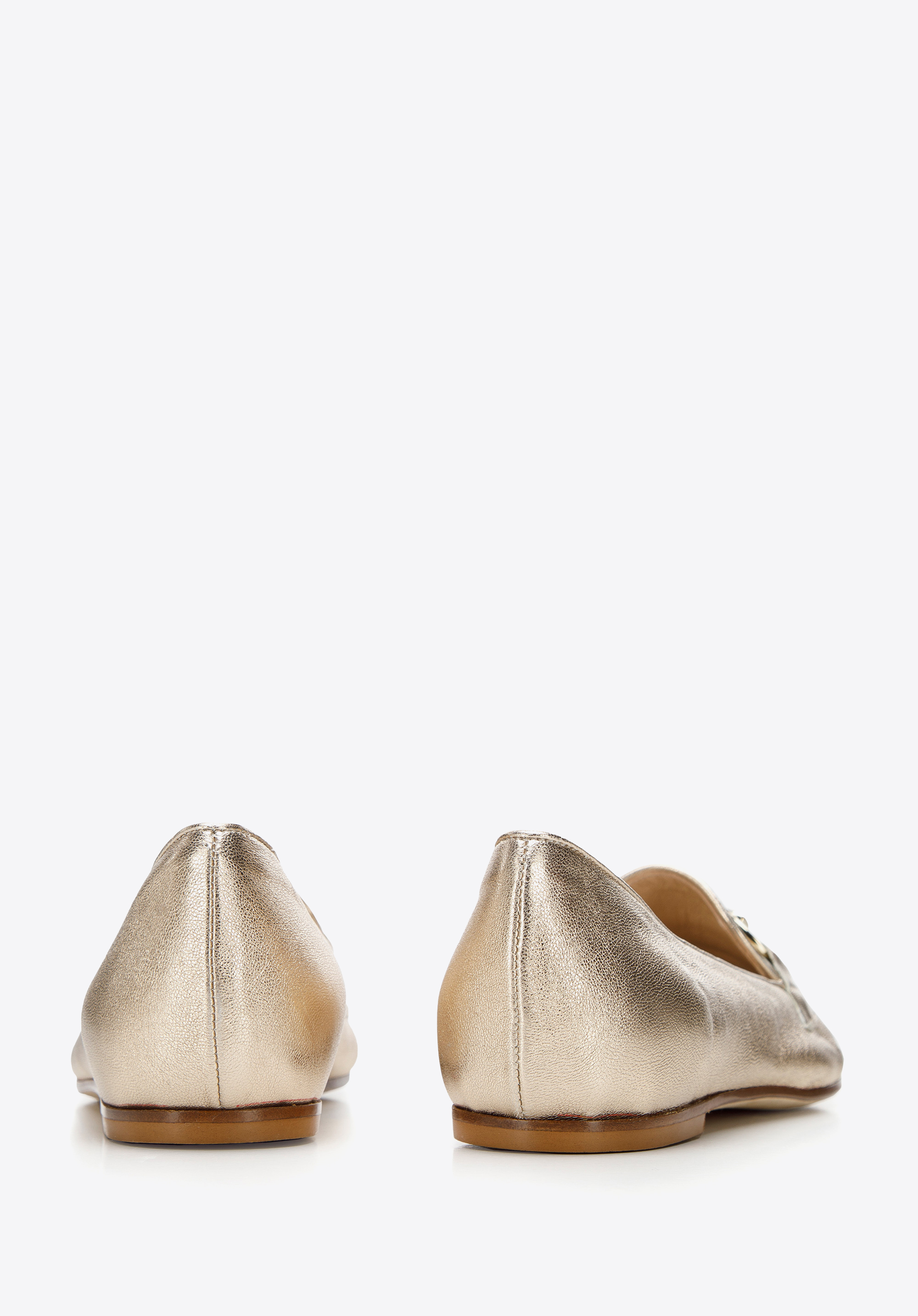 Damskie mokasyny skórzane z klamerką na płaskim obcasie