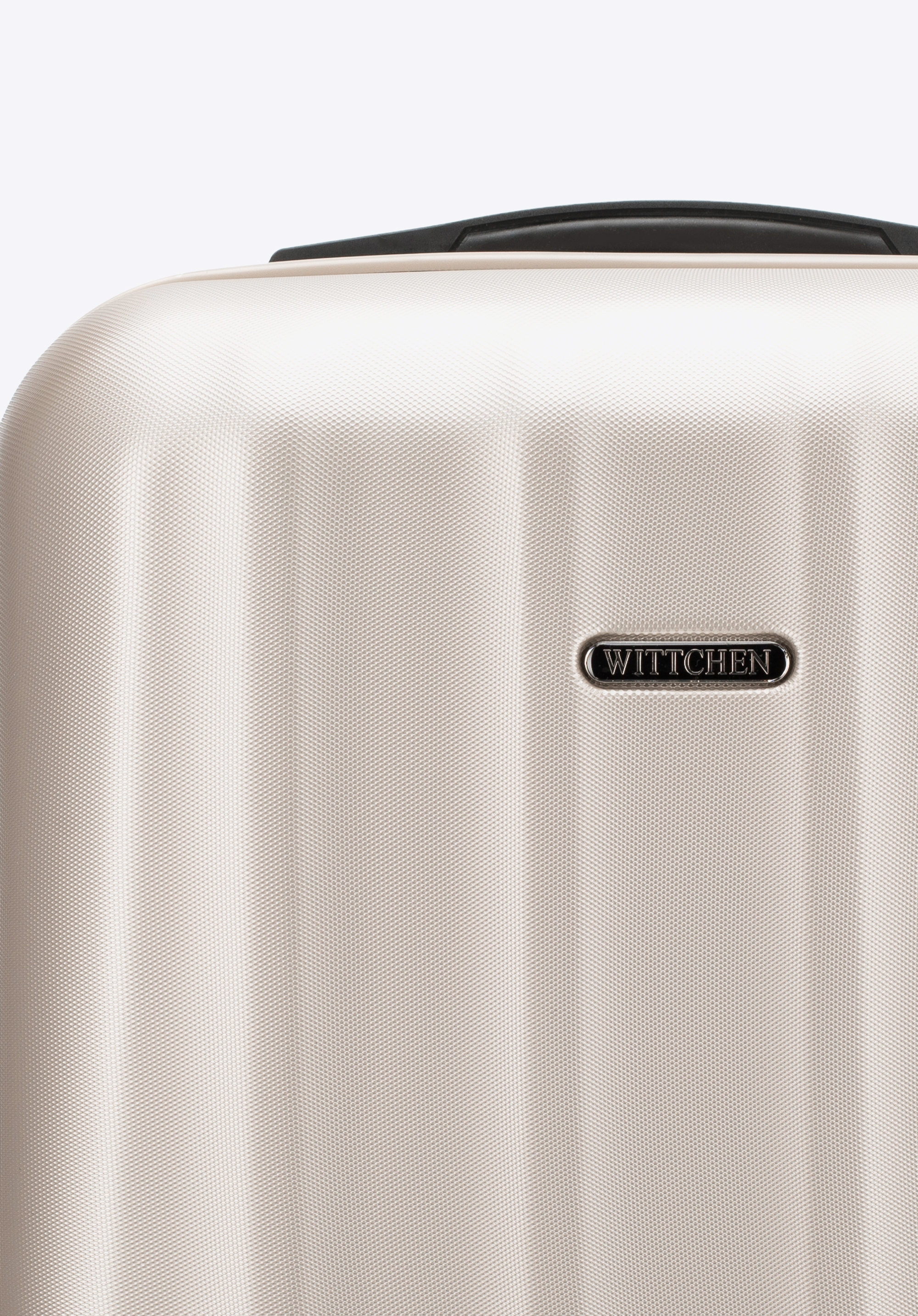 Walizka kabinowa z polikarbonu fakturowana