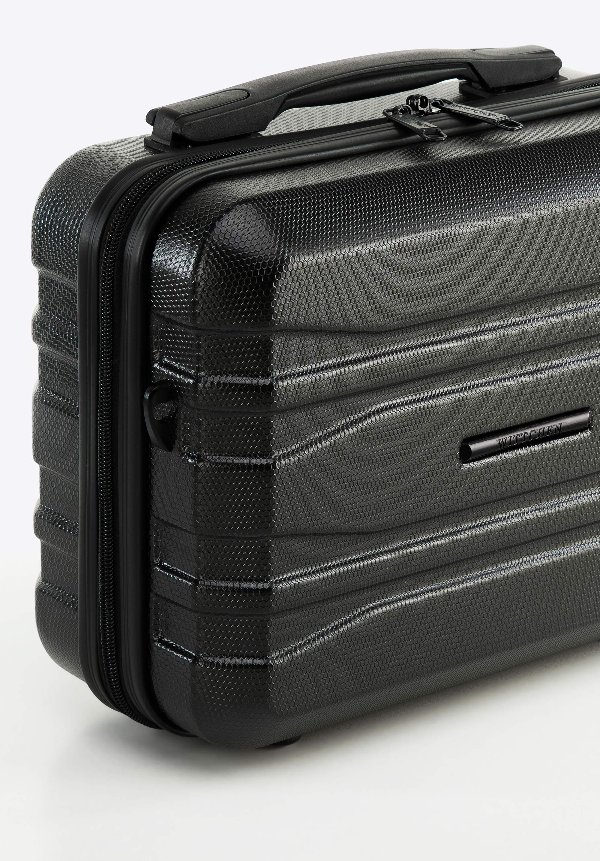 Kosmetyczka podróżna z polikarbonu nowoczesna