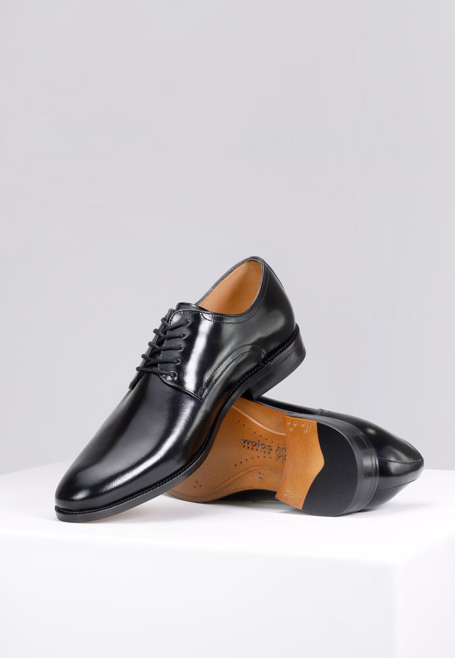 Czarne wizytowe półbuty męskie z linii PREMIUM