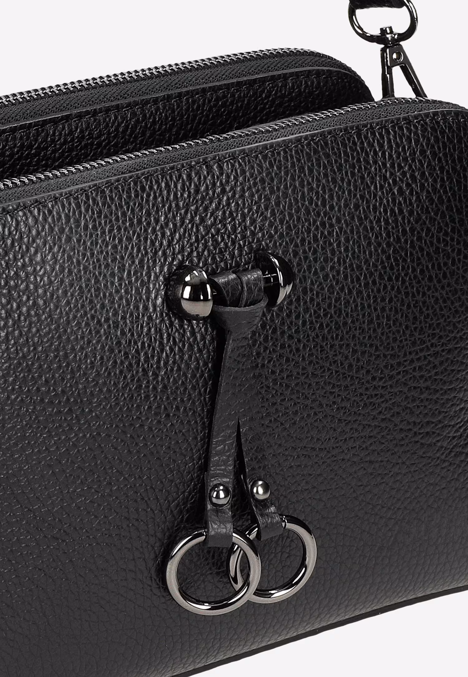 Niewielka czarna torebka damska ze skóry licowej