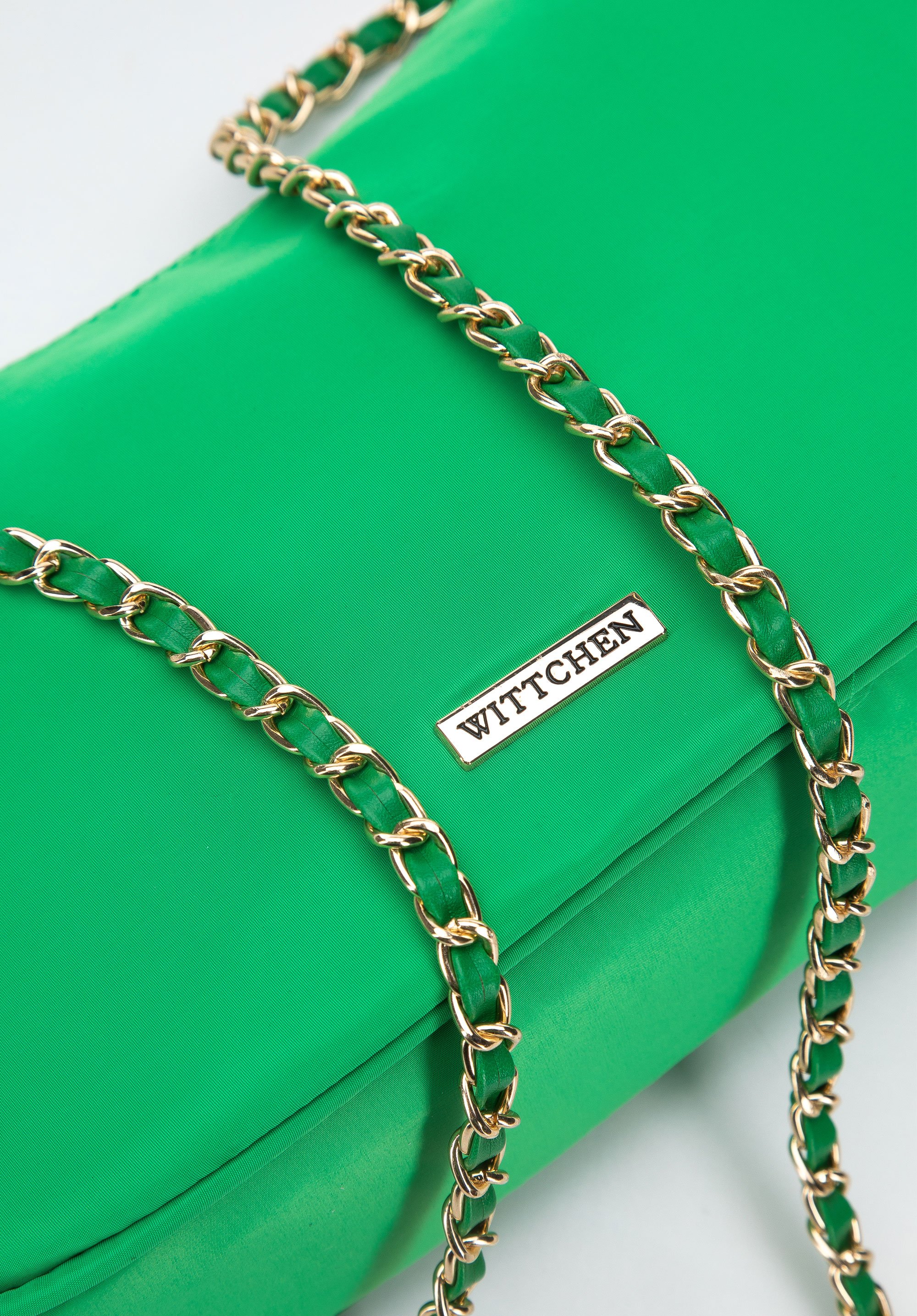 Damska torebka bagietka z nylonu na łańcuszku