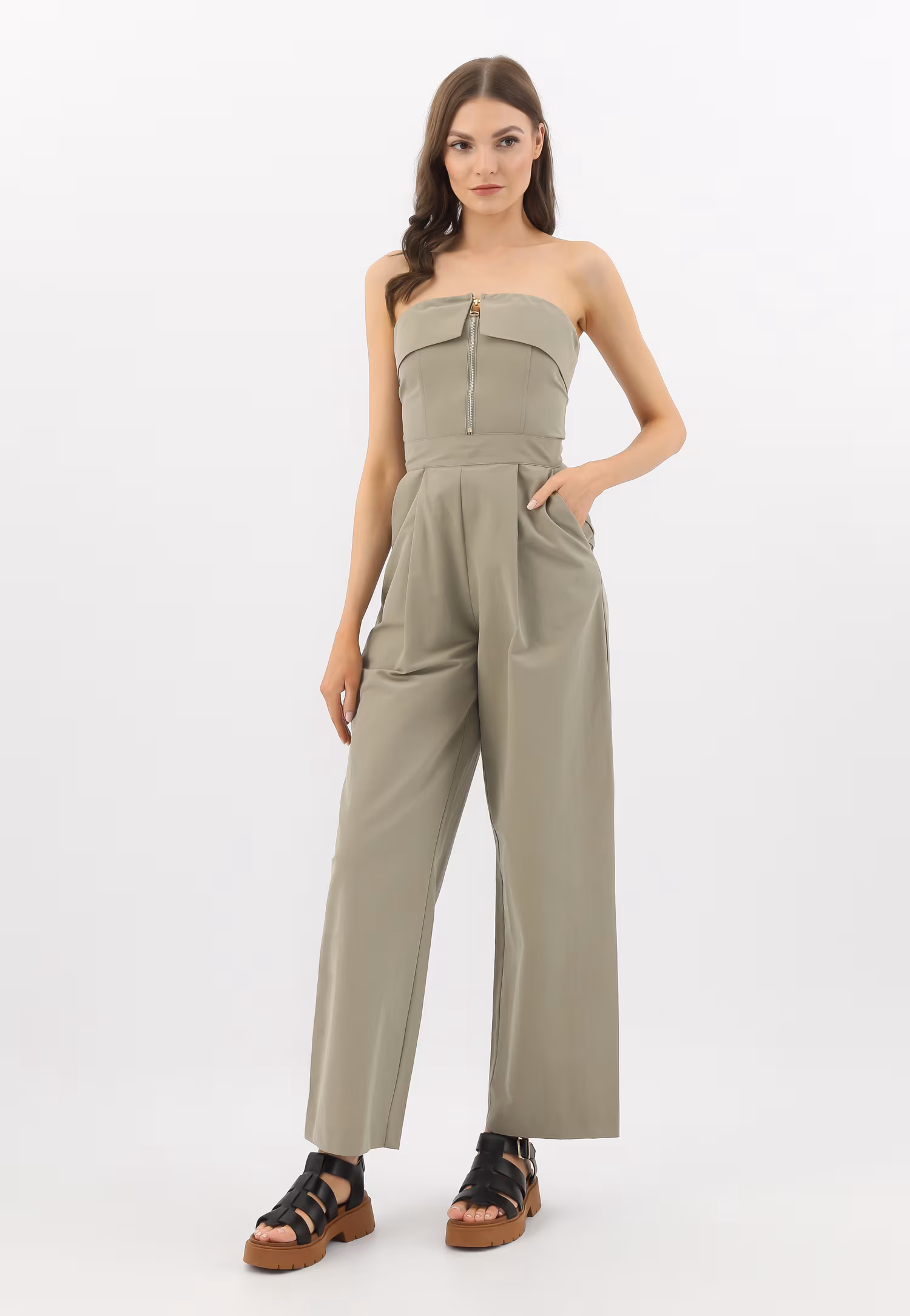 Czarne sandały damskie z szerokimi paskami