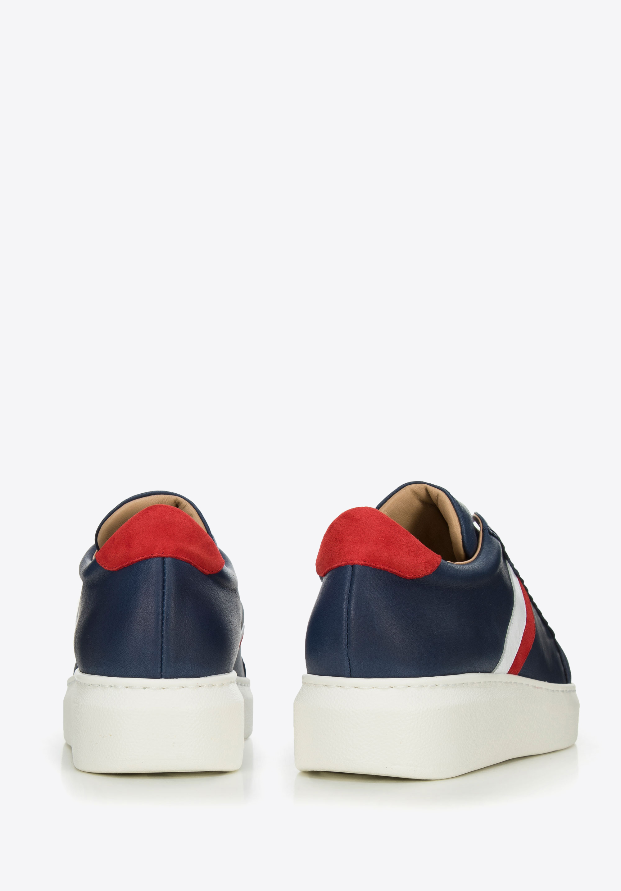 Damskie sneakersy skórzane z falbanką