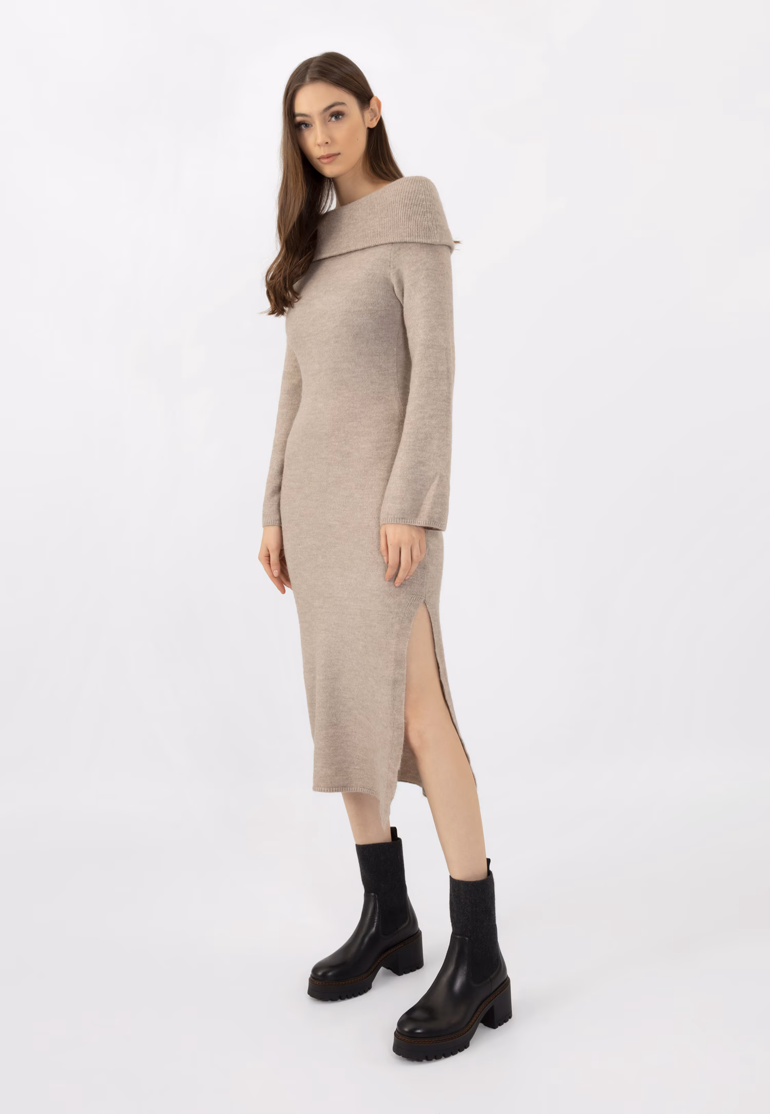 Czarne ocieplane botki ze skóry licowej i dzianiny