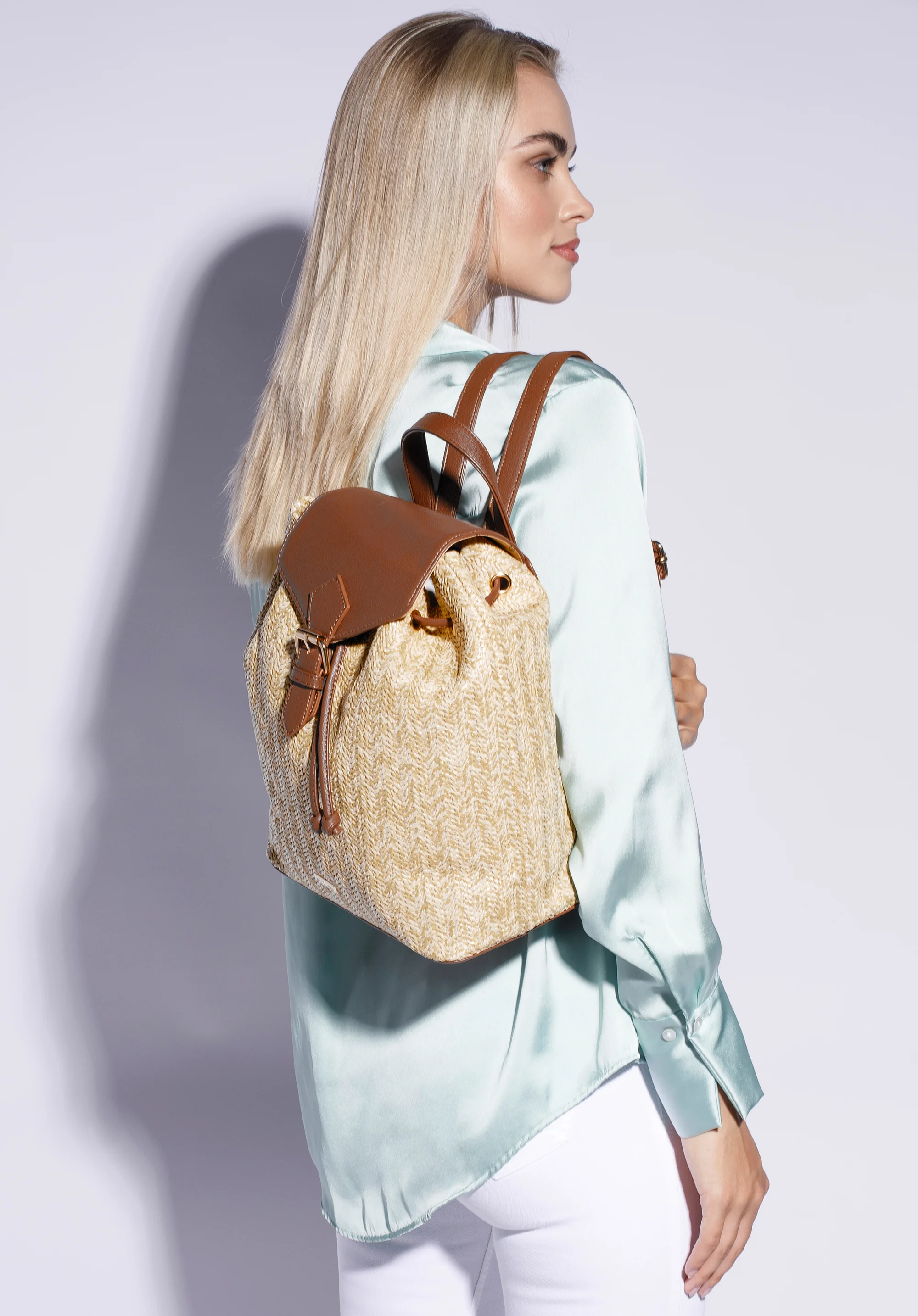 Damski plecak worek z plecionki