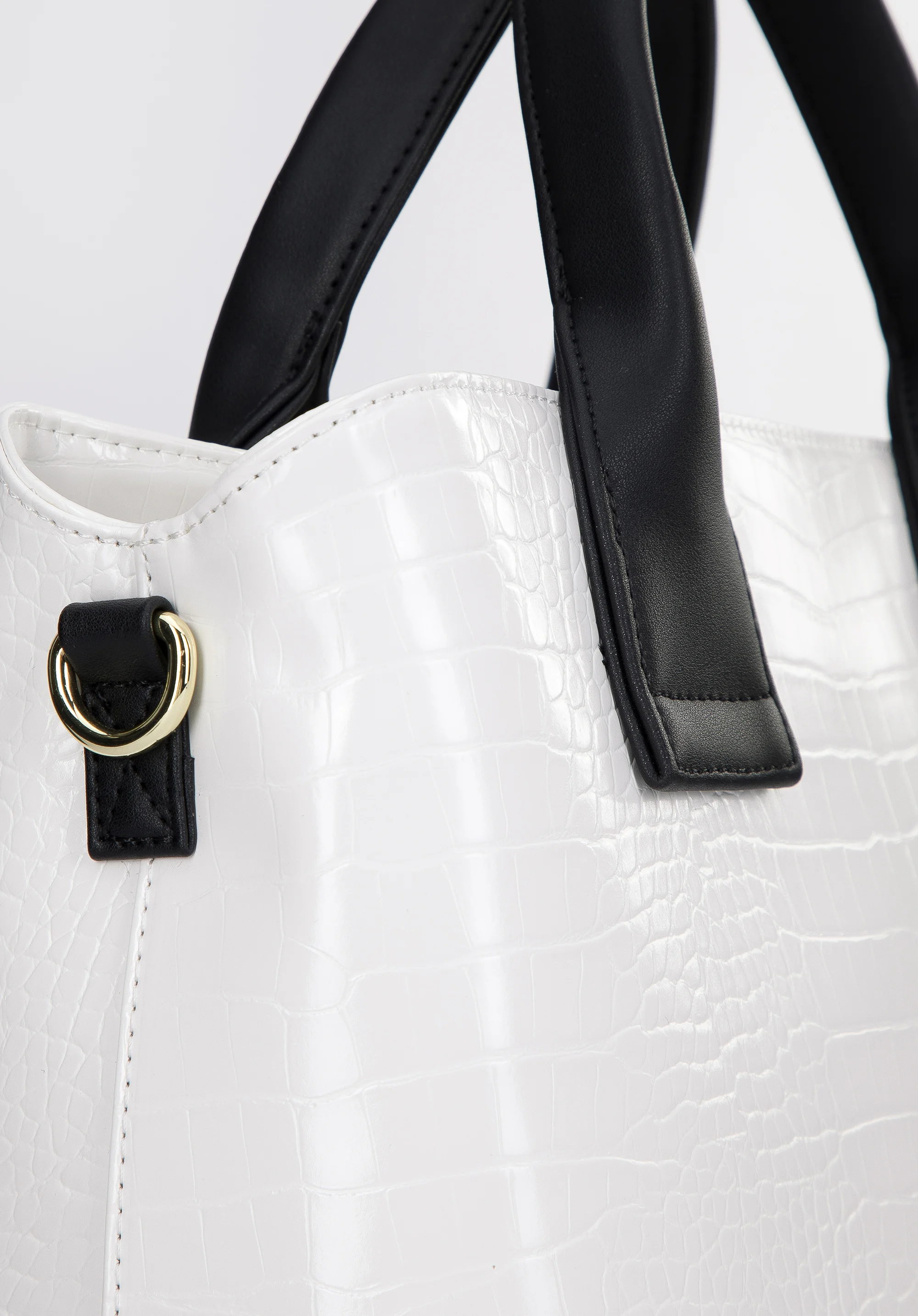 Torebka kuferek z ekoskóry o dwóch fakturach