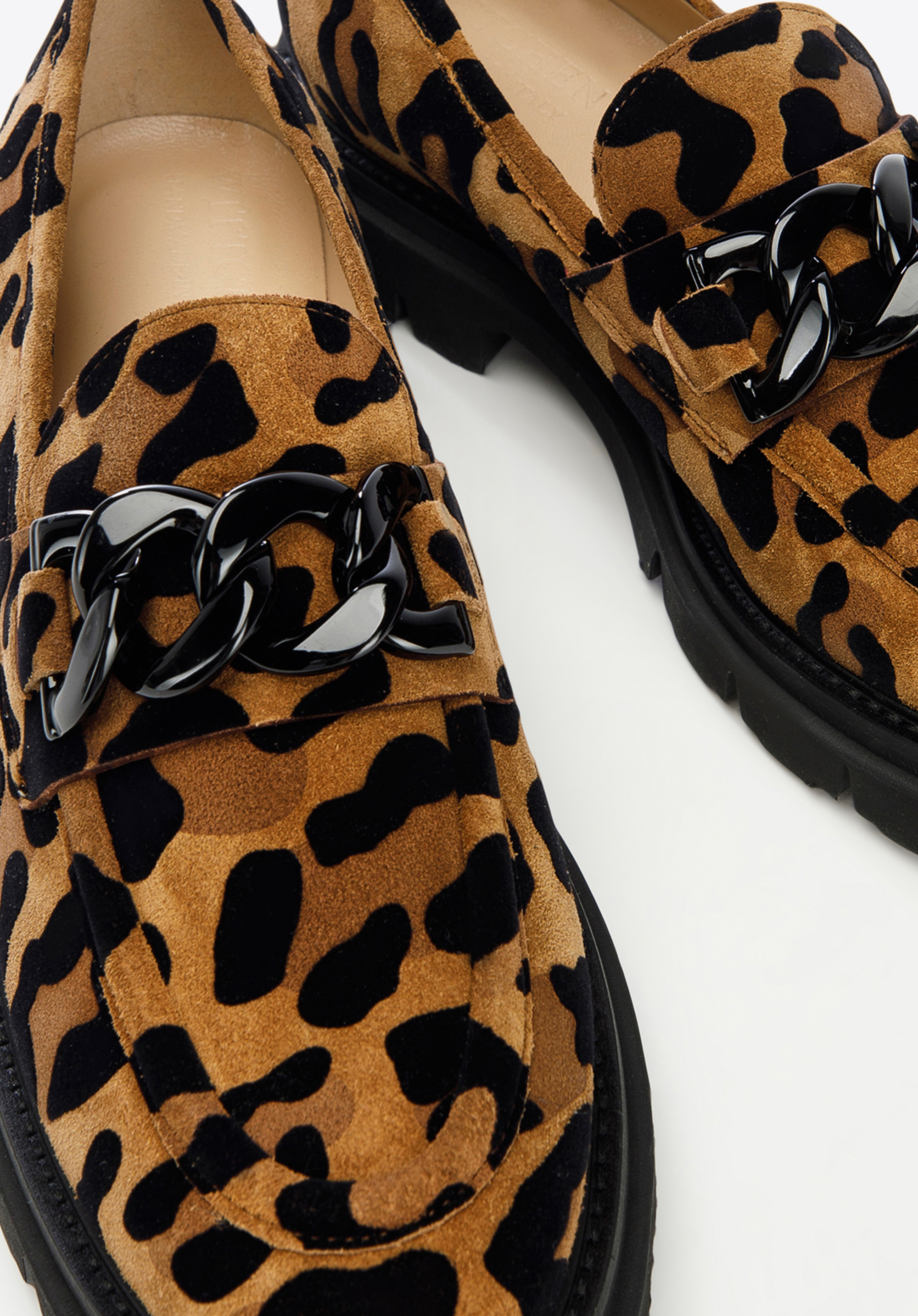 Damskie mokasyny zamszowe w zwierzęcy wzór