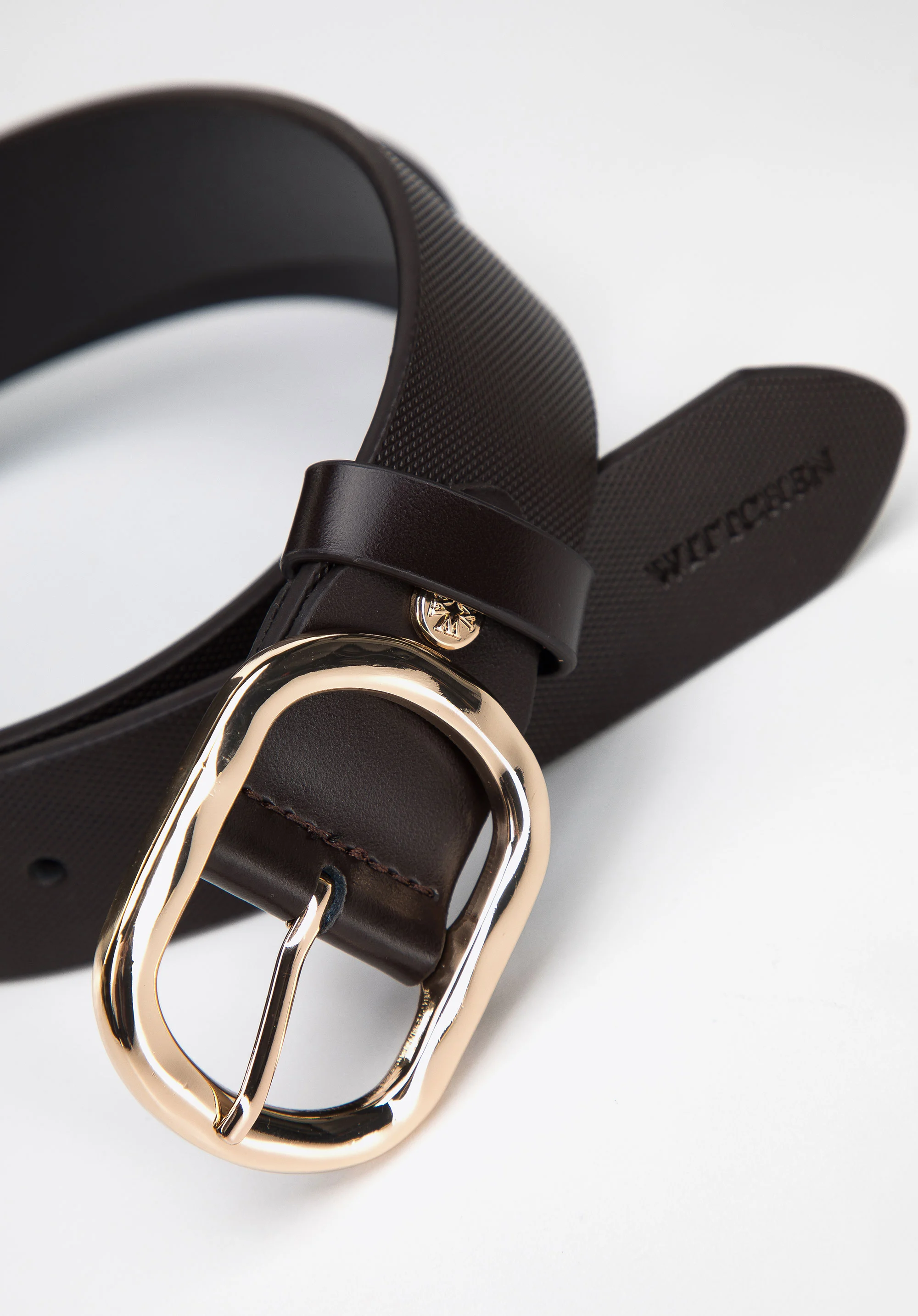 Damski pasek skórzany tłoczony w drobny wzór