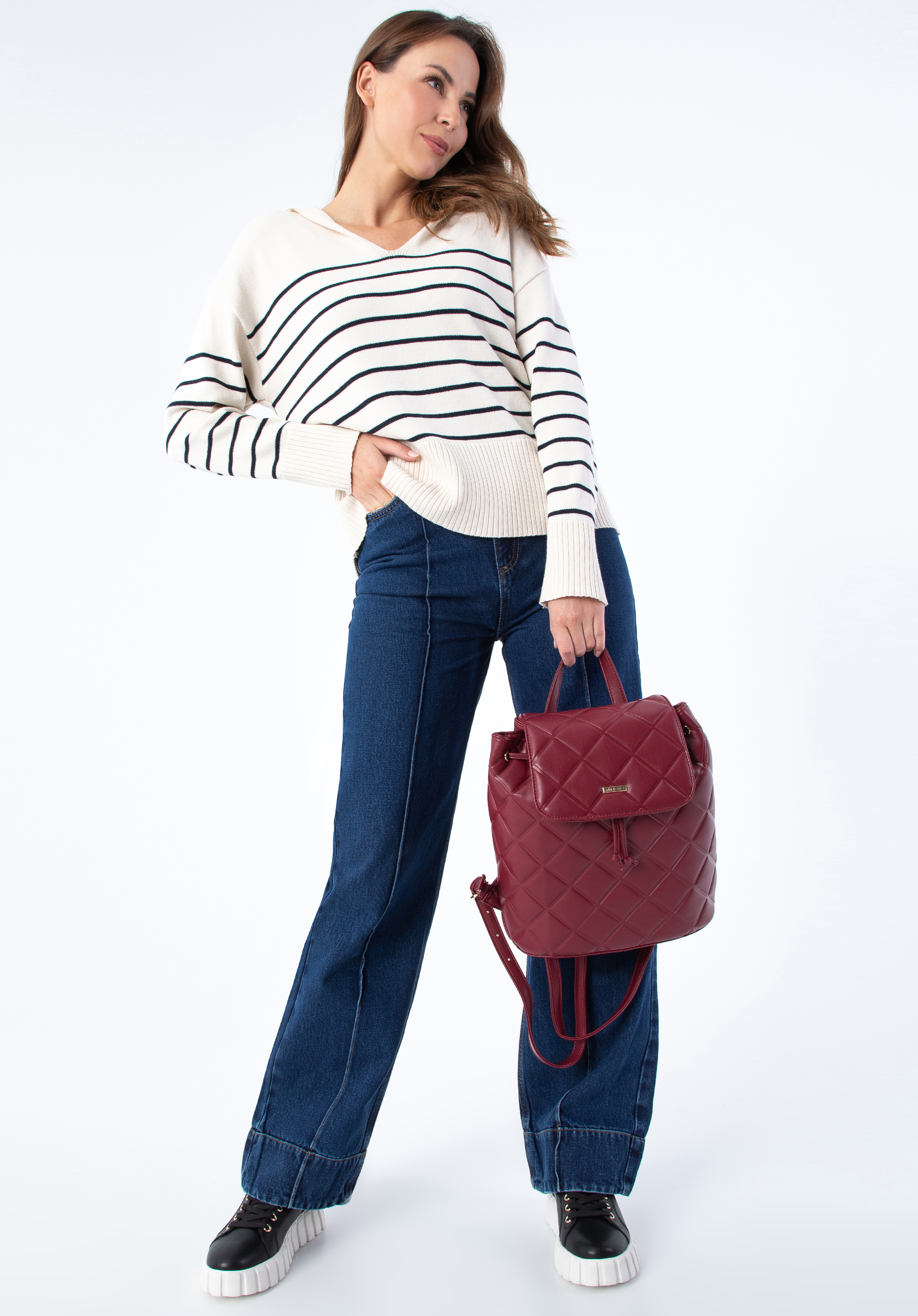 Damski plecak worek z geometrycznie pikowanej ekoskóry