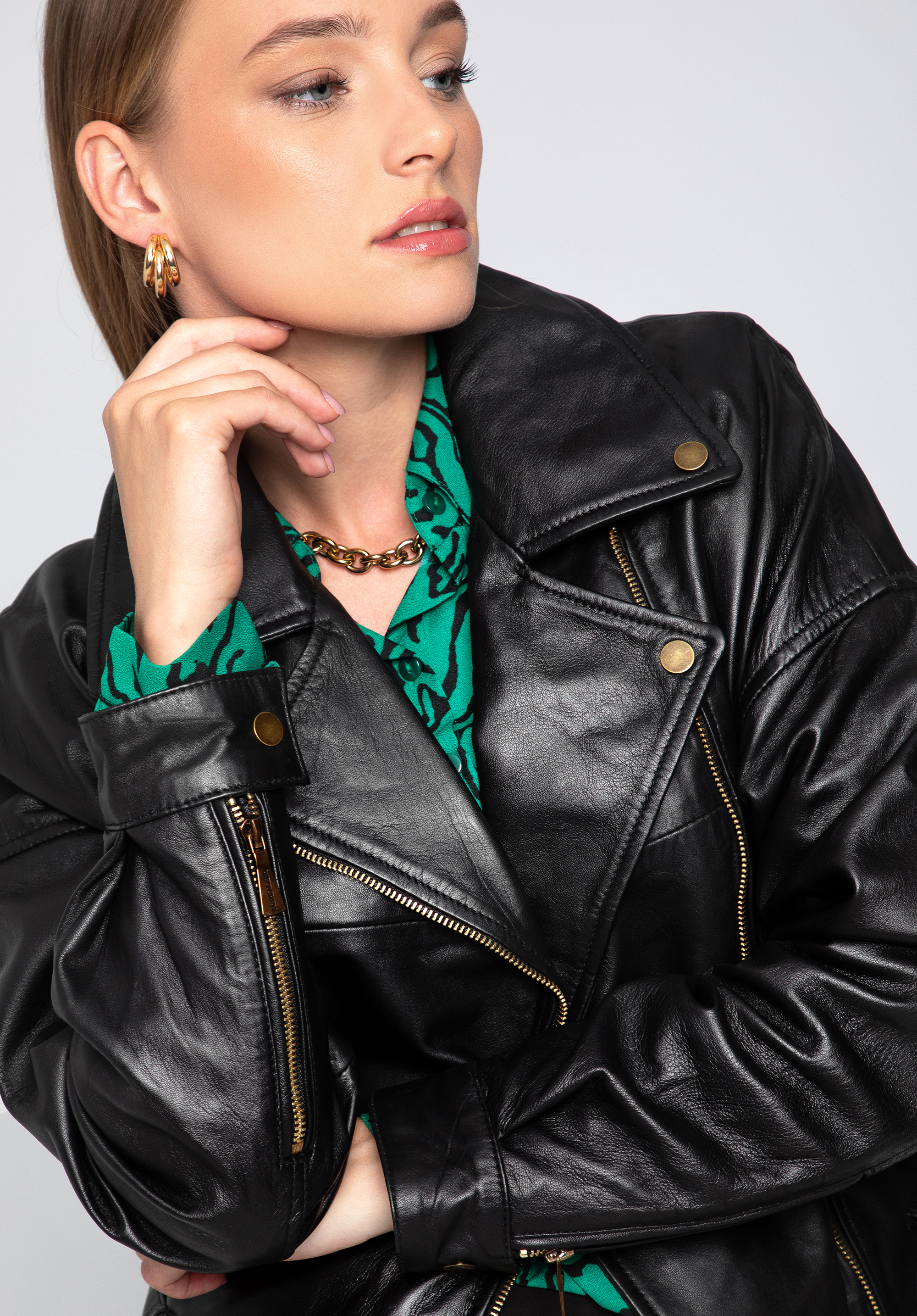 Damska kurtka biker skórzana krótka