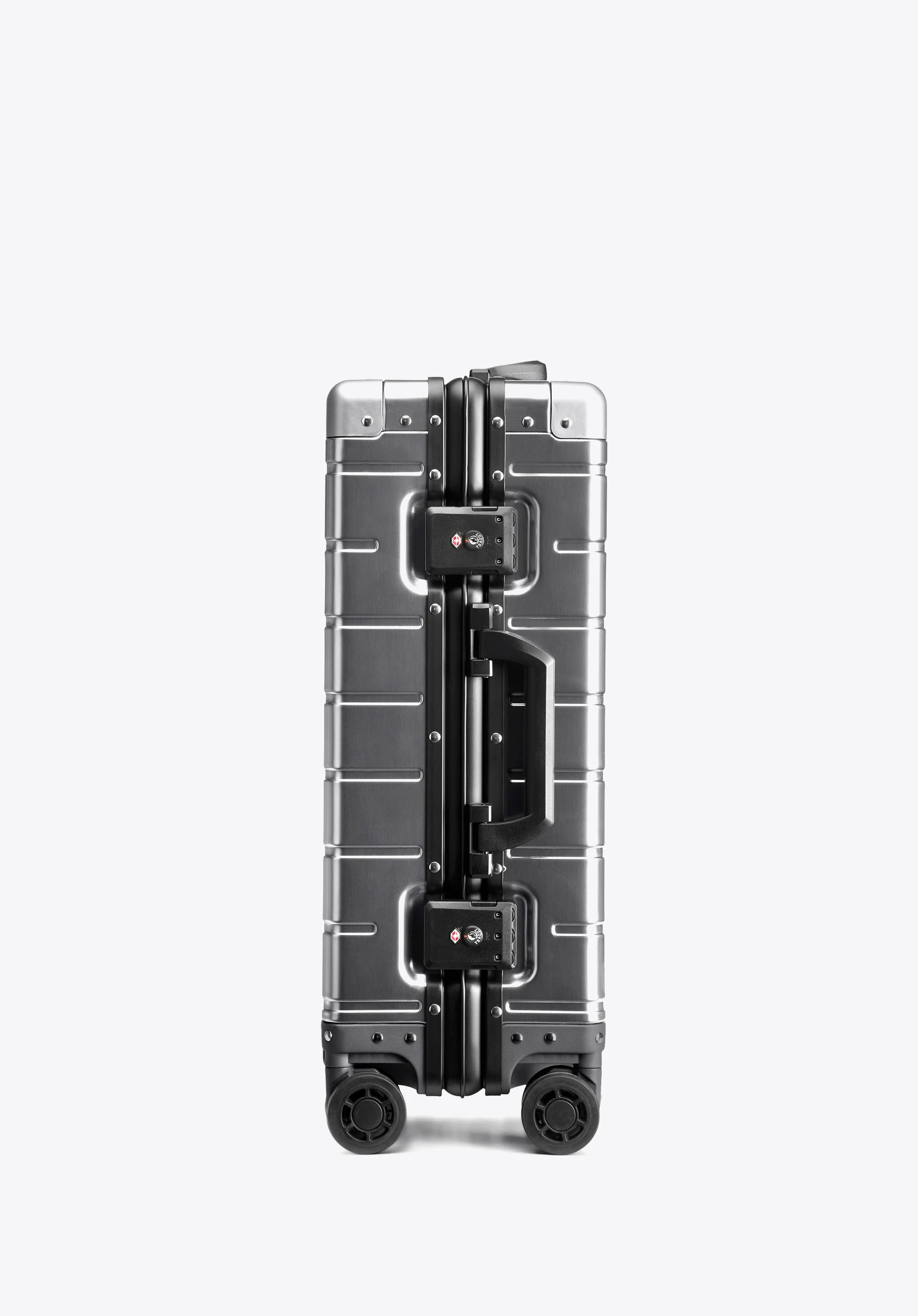 Walizka kabinowa z aluminium