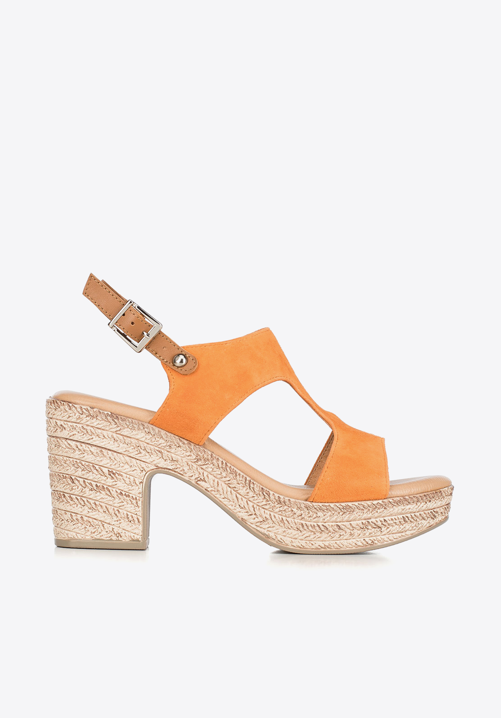 Sandały zamszowe na słupku na sznurkowej platformie