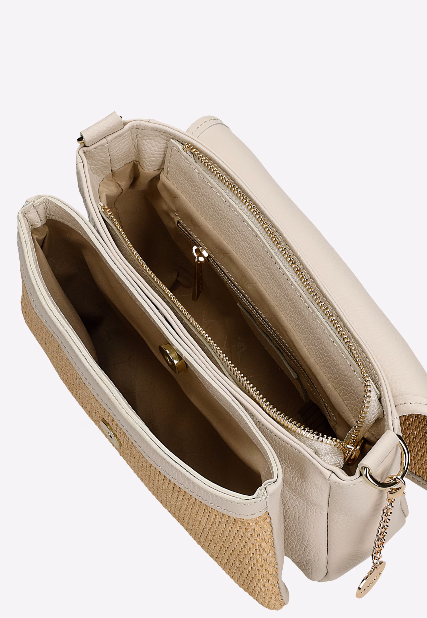 Mała beżowa torebka na lato ze skóry licowej i rafii