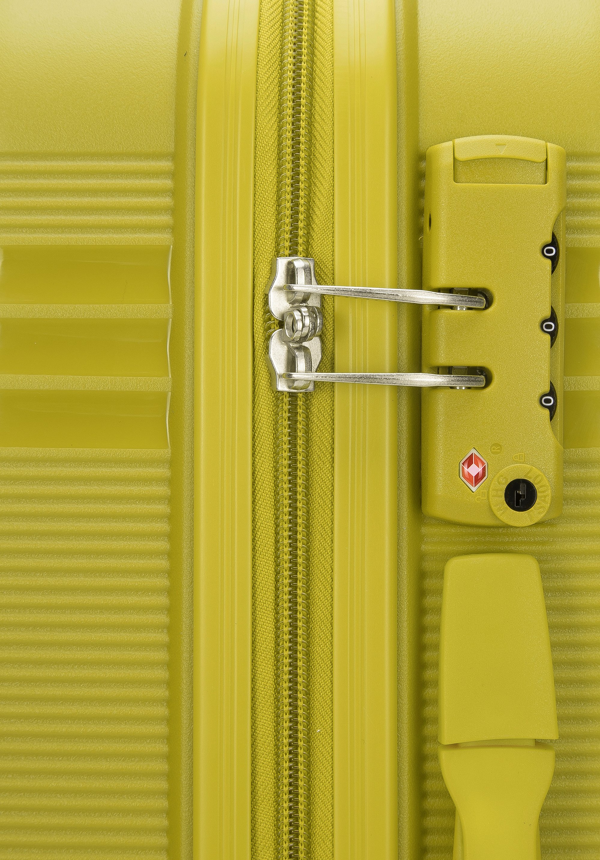 Średnia walizka z polipropylenu jednokolorowa