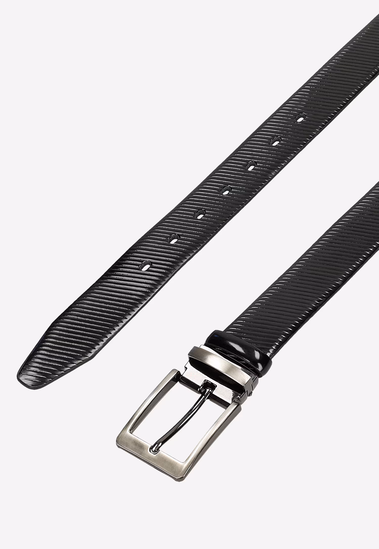 Czarny pasek męski z fakturą na lakierowanej skórze