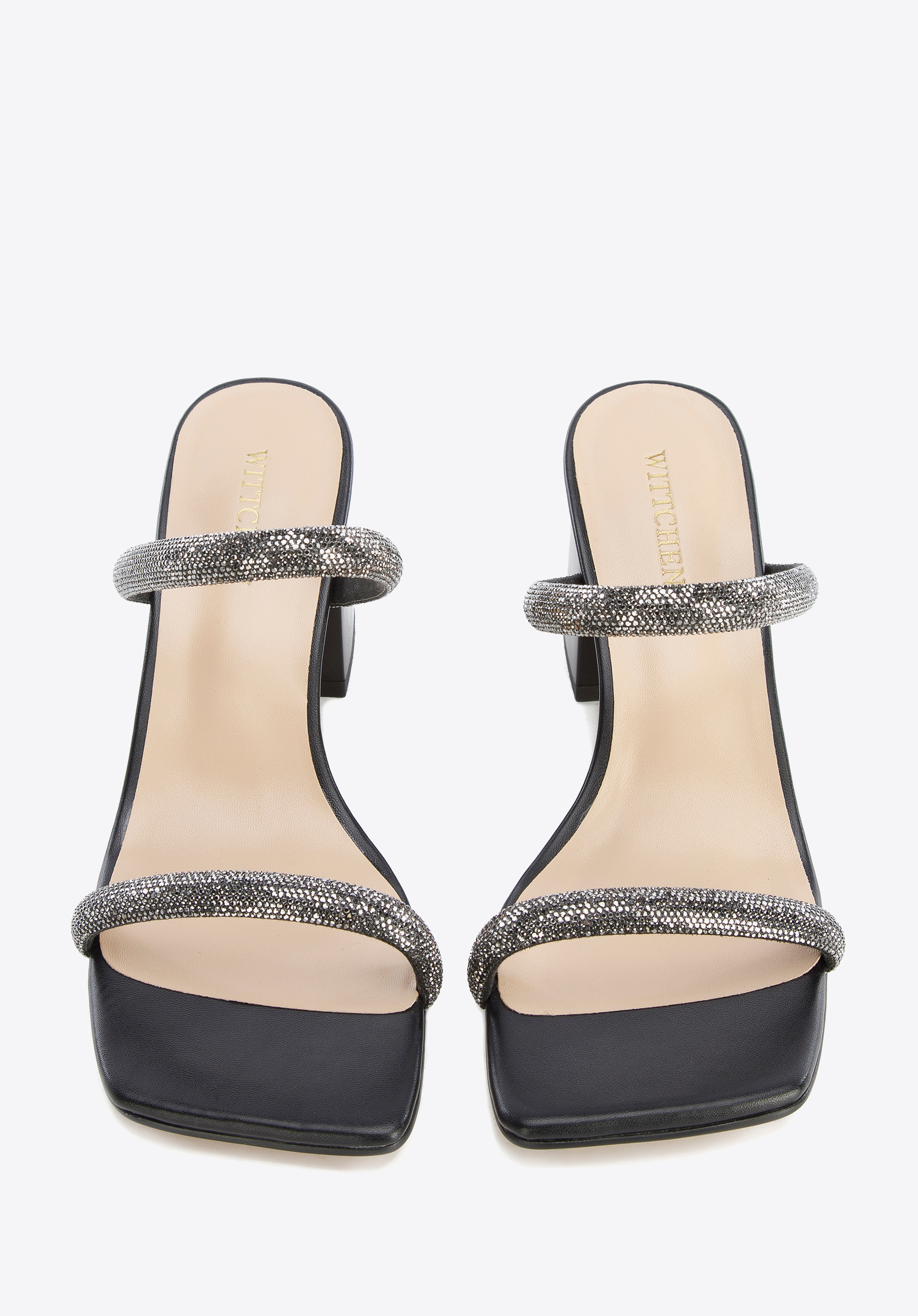 Damskie klapki skórzane z błyszczącymi paskami