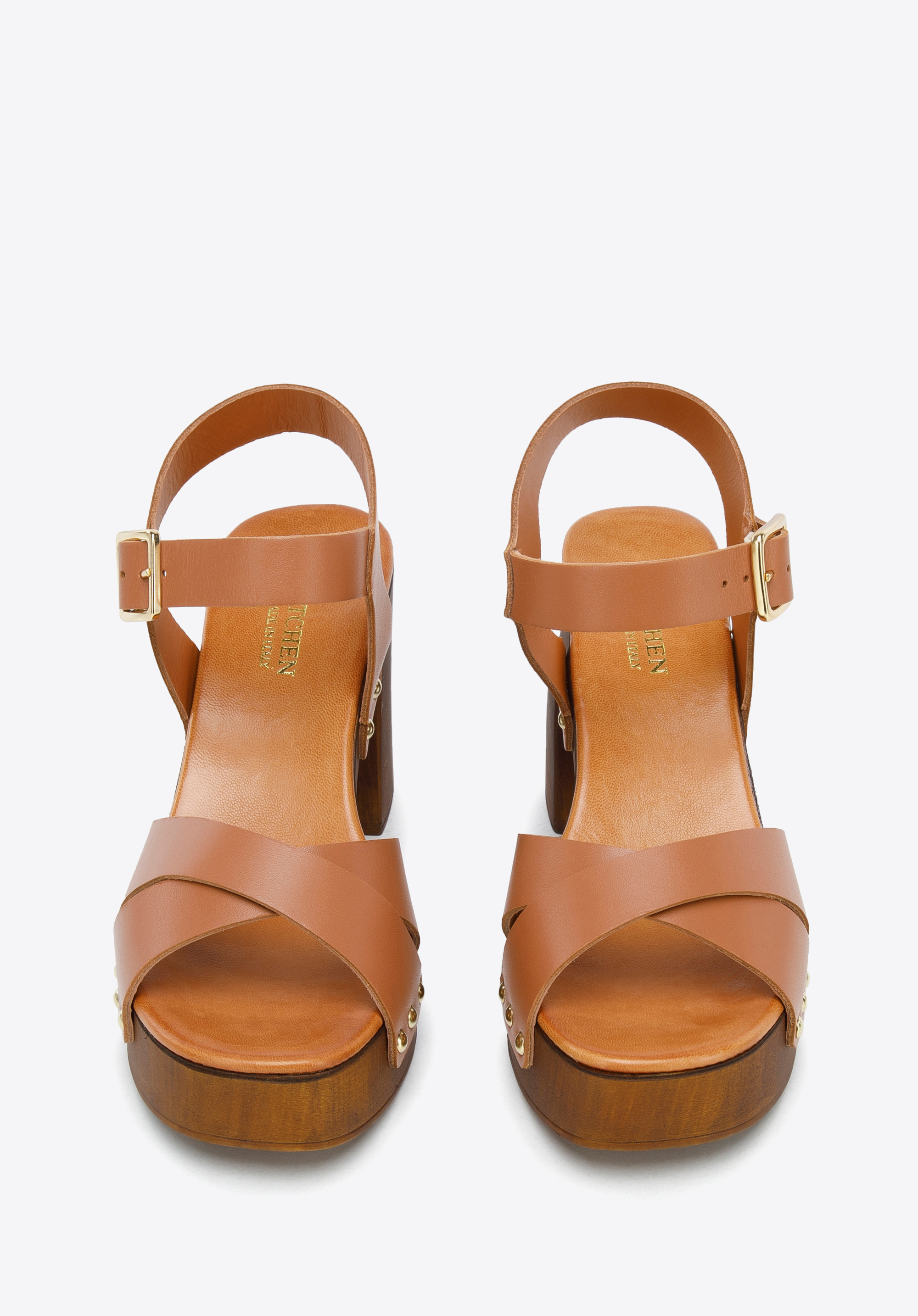 Damskie sandały skórzane z paskami na krzyż